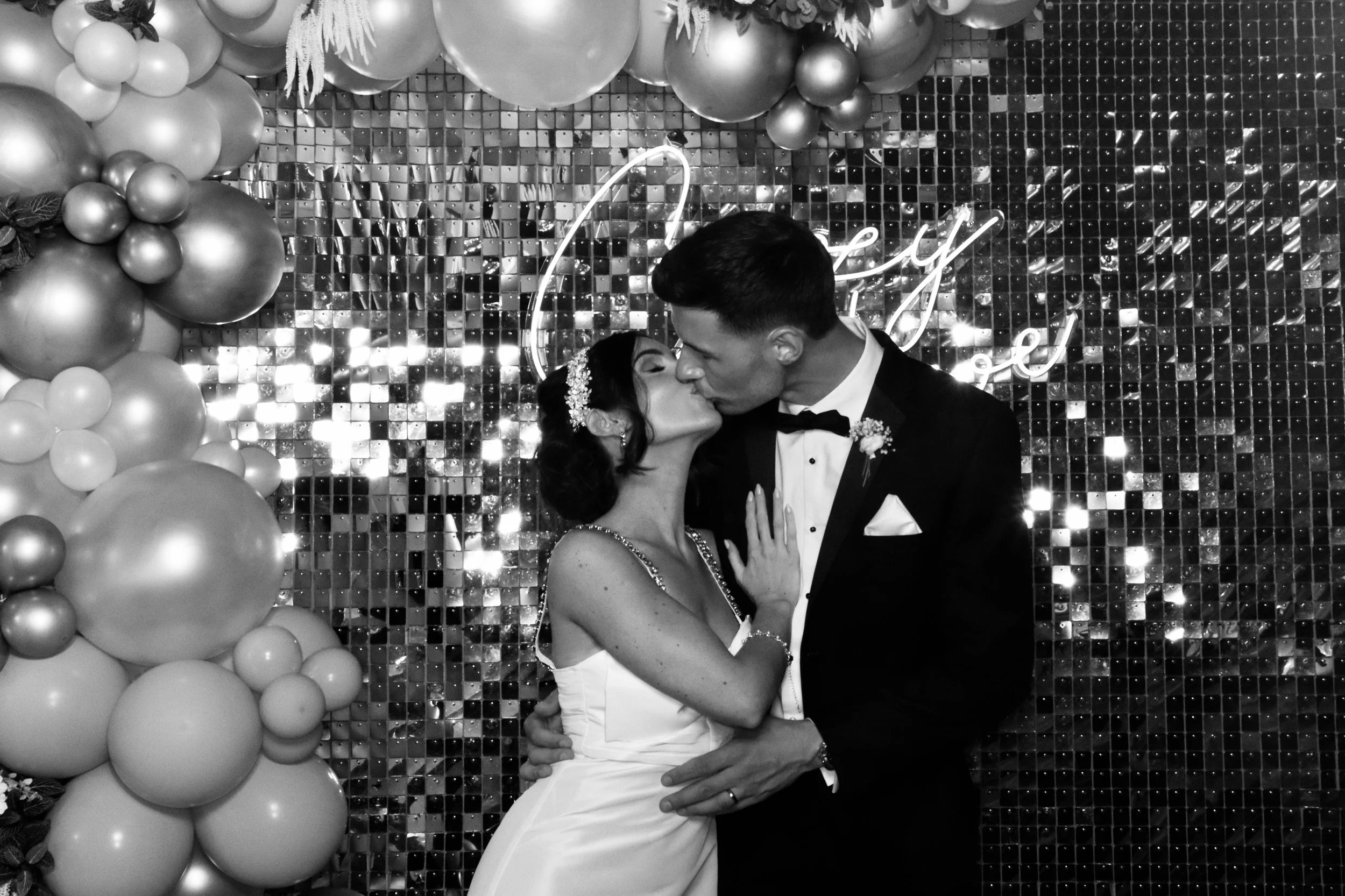 b&w glamour booth - kardashian style - couple