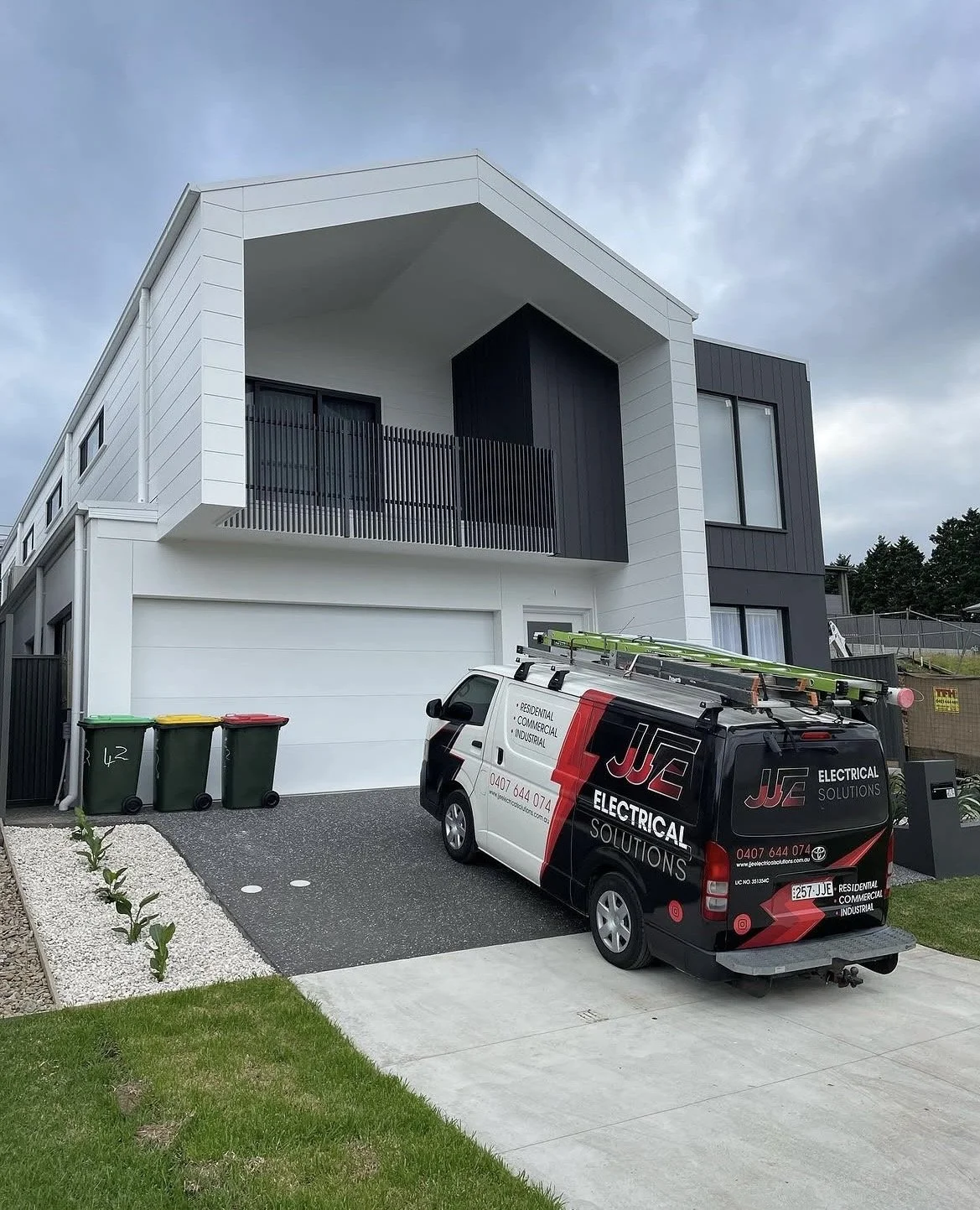 JJE Electrical Service Illawarra (5).jpeg