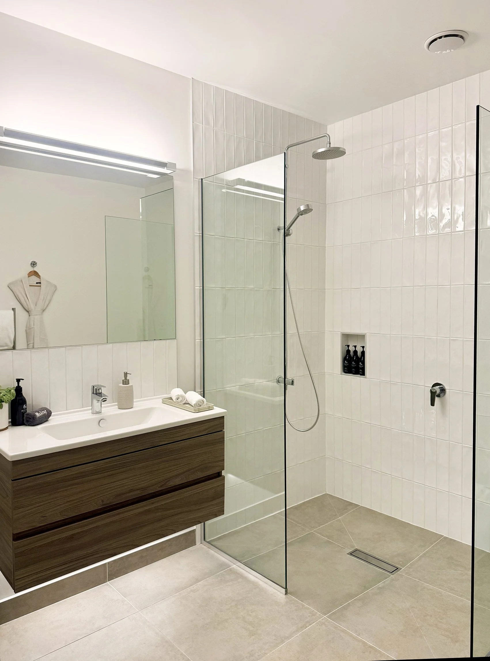 Master Shower.jpg