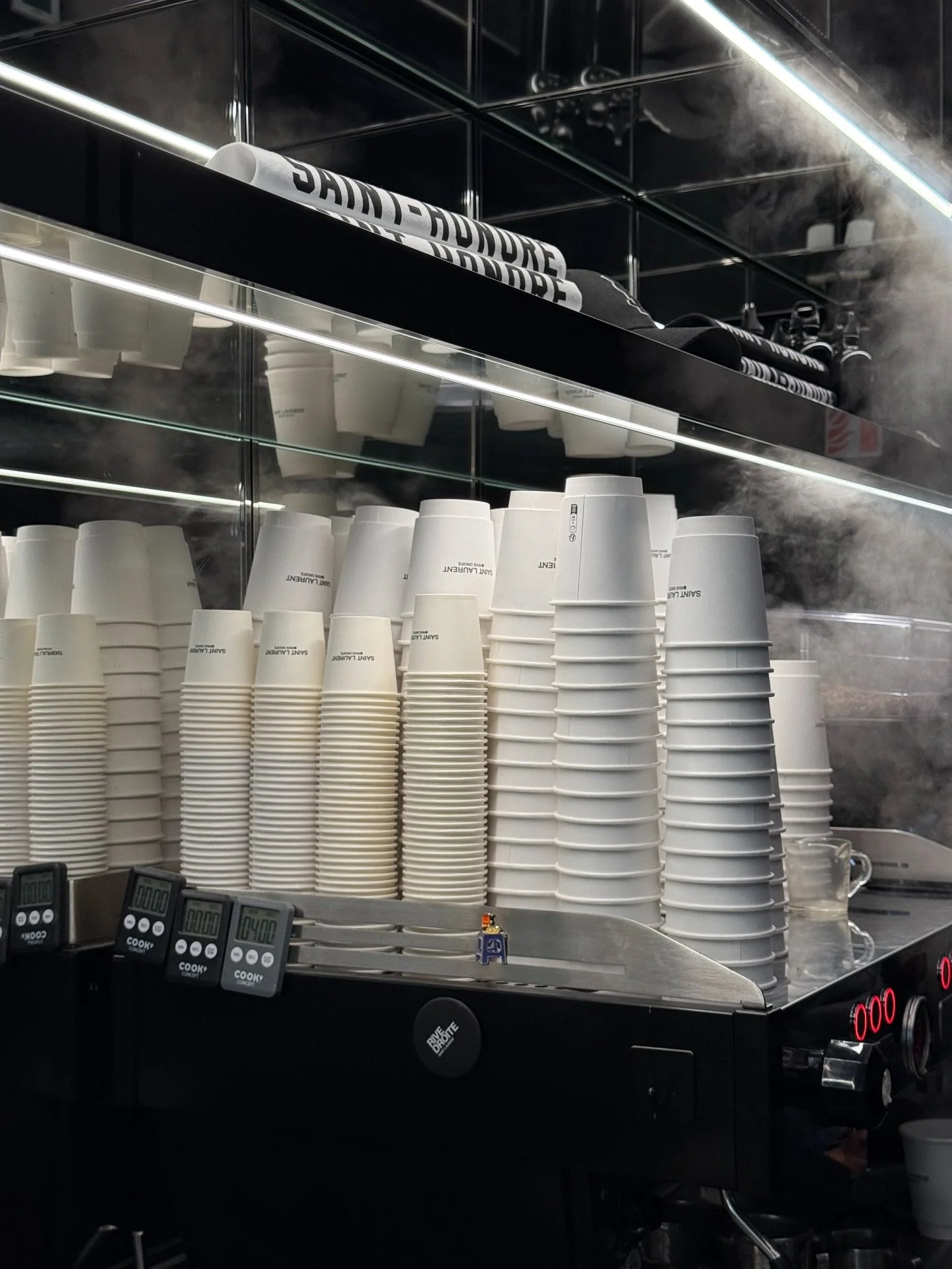 living between art, fashion and architecture