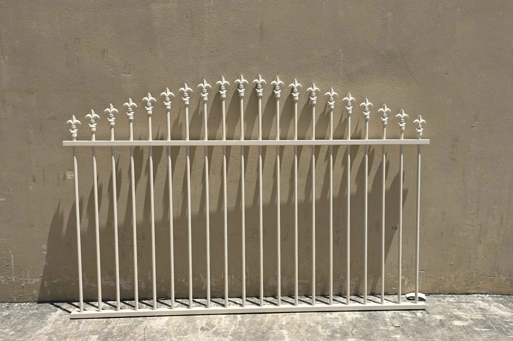 Spear-Top Arched Fence Panel