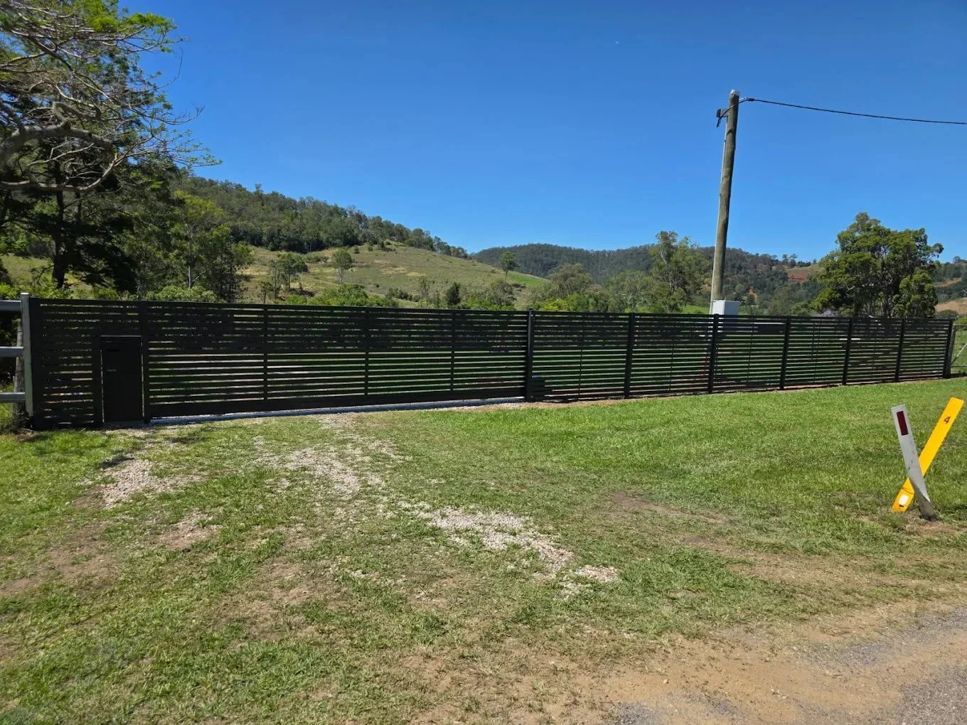 Horizontal Slat Sliding Gate