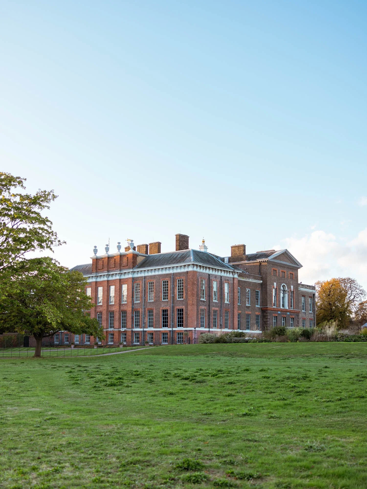 Where To Stay in London: Best Areas For Every Budget