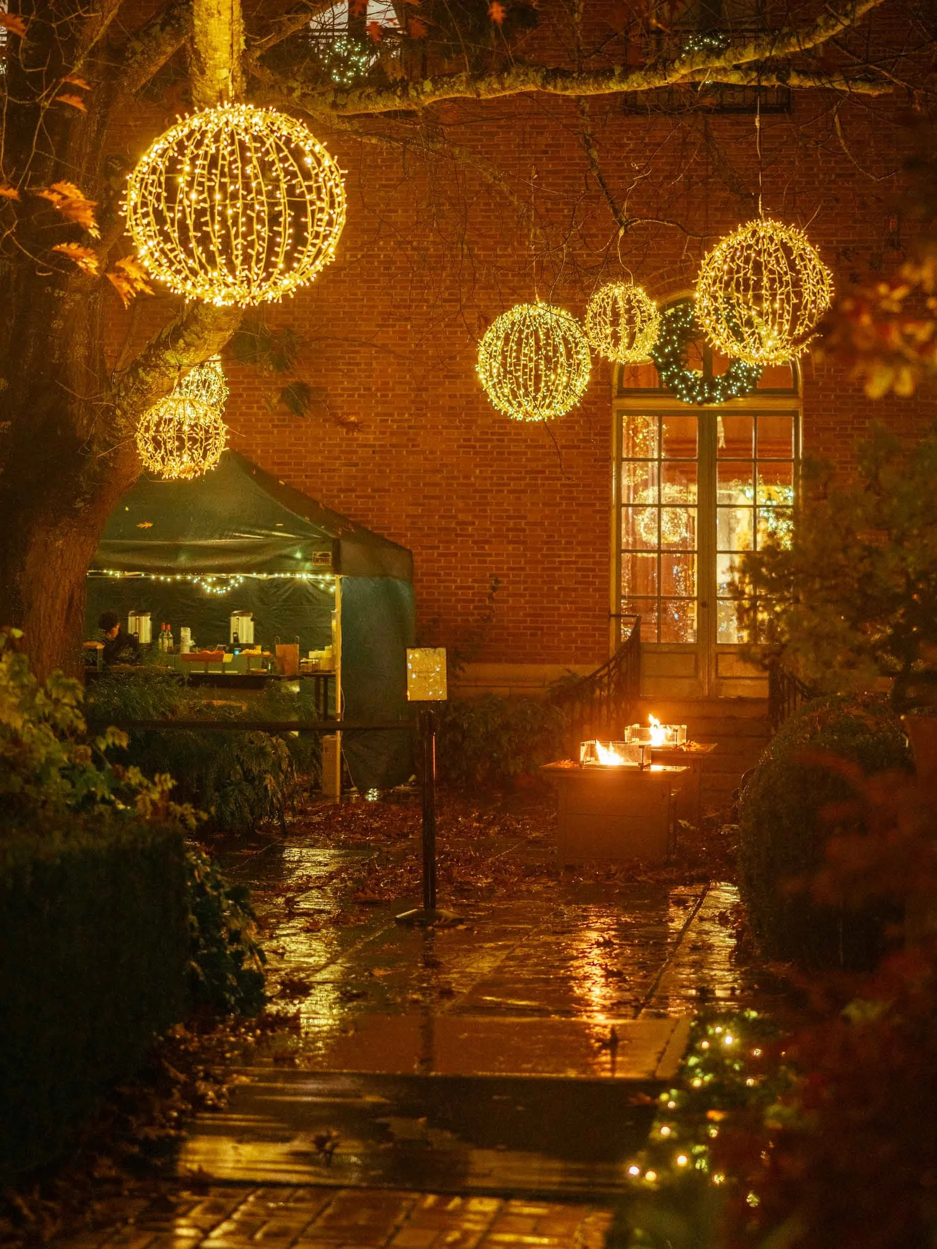 Holidays at Filoli: Festive Christmas Lights in the Bay Area