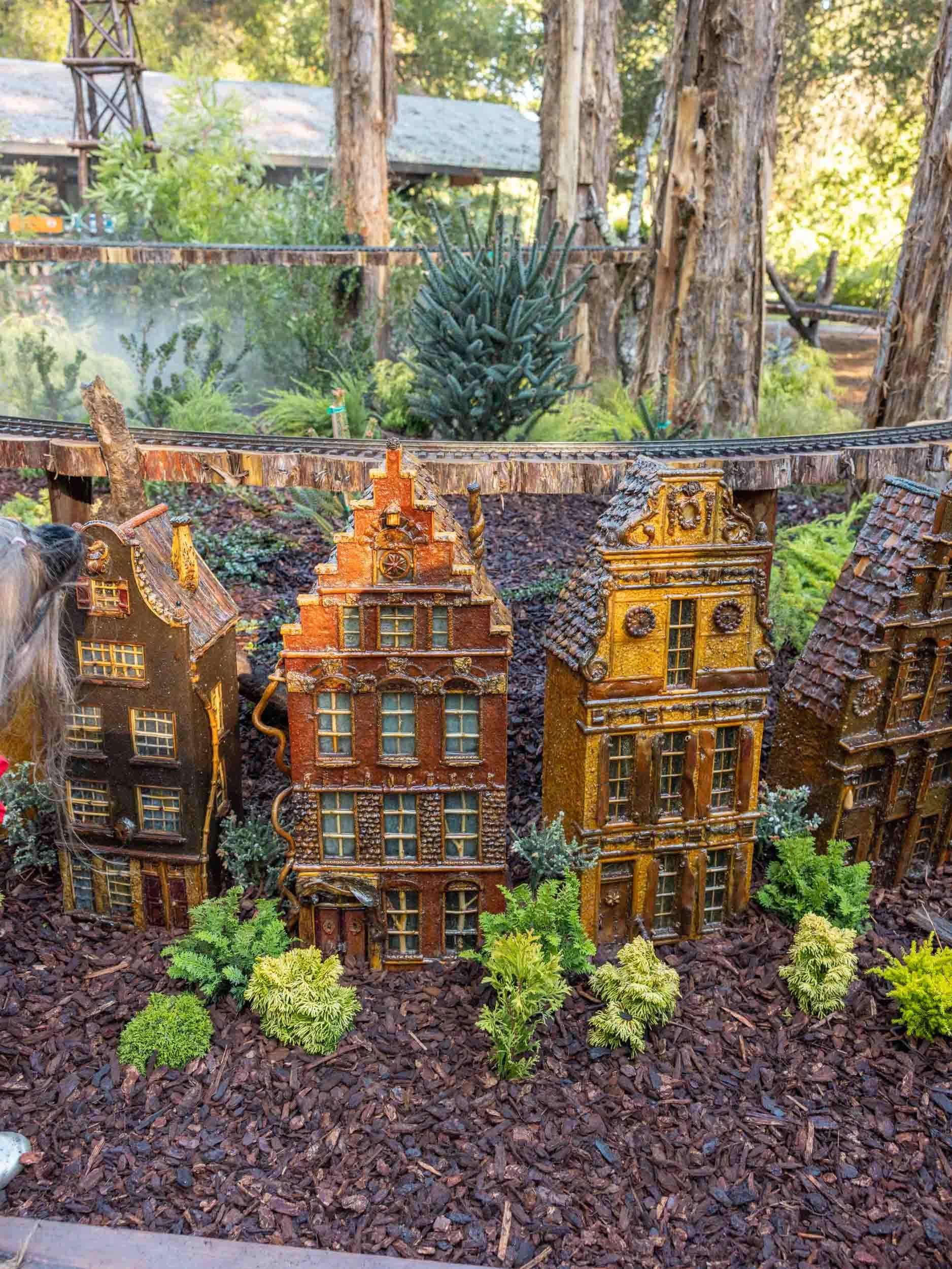 Holidays at Filoli —&nbsp;Thistlewyck