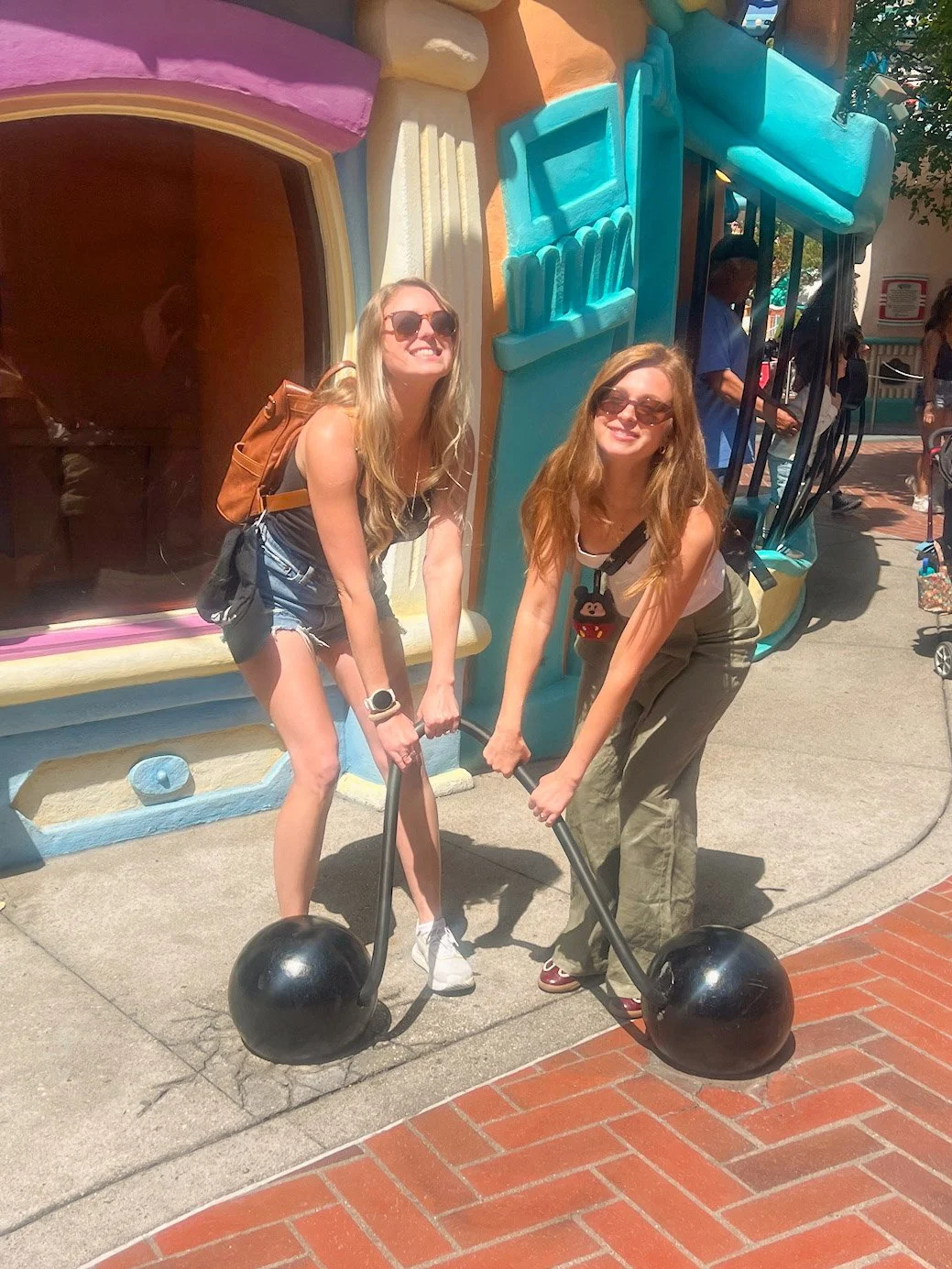 Ultimate Guide to Disneyland for First-Timers