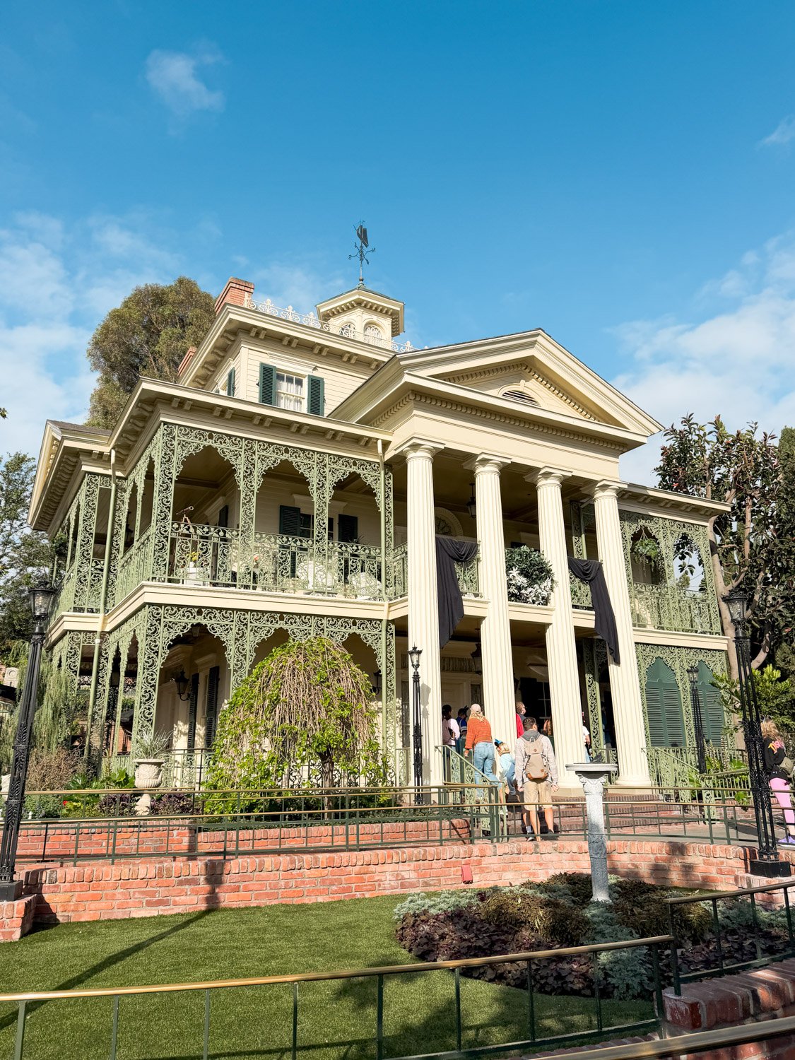 3-Day Disneyland Resort Itinerary