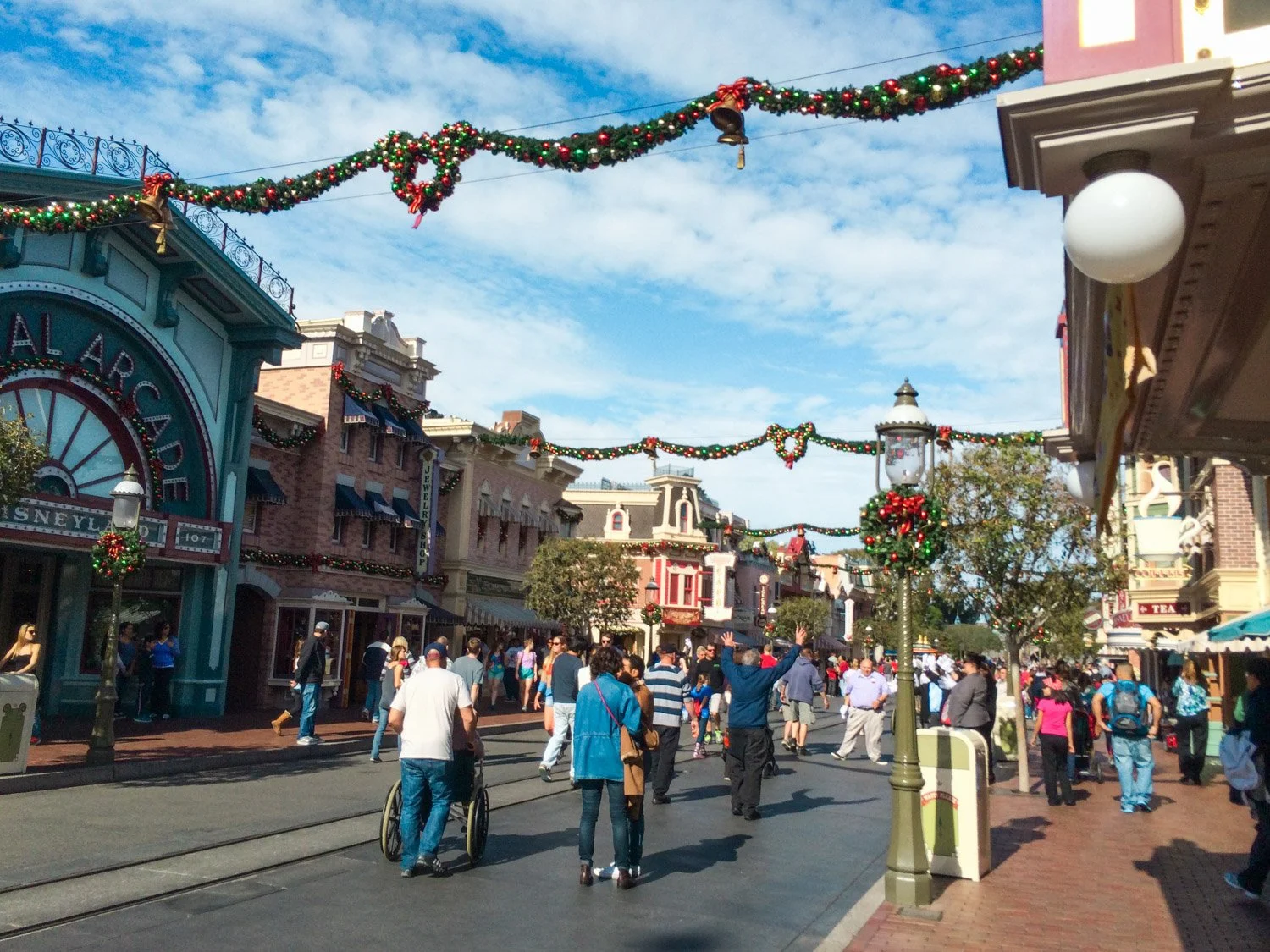 Ultimate Guide to Disneyland for First-Timers