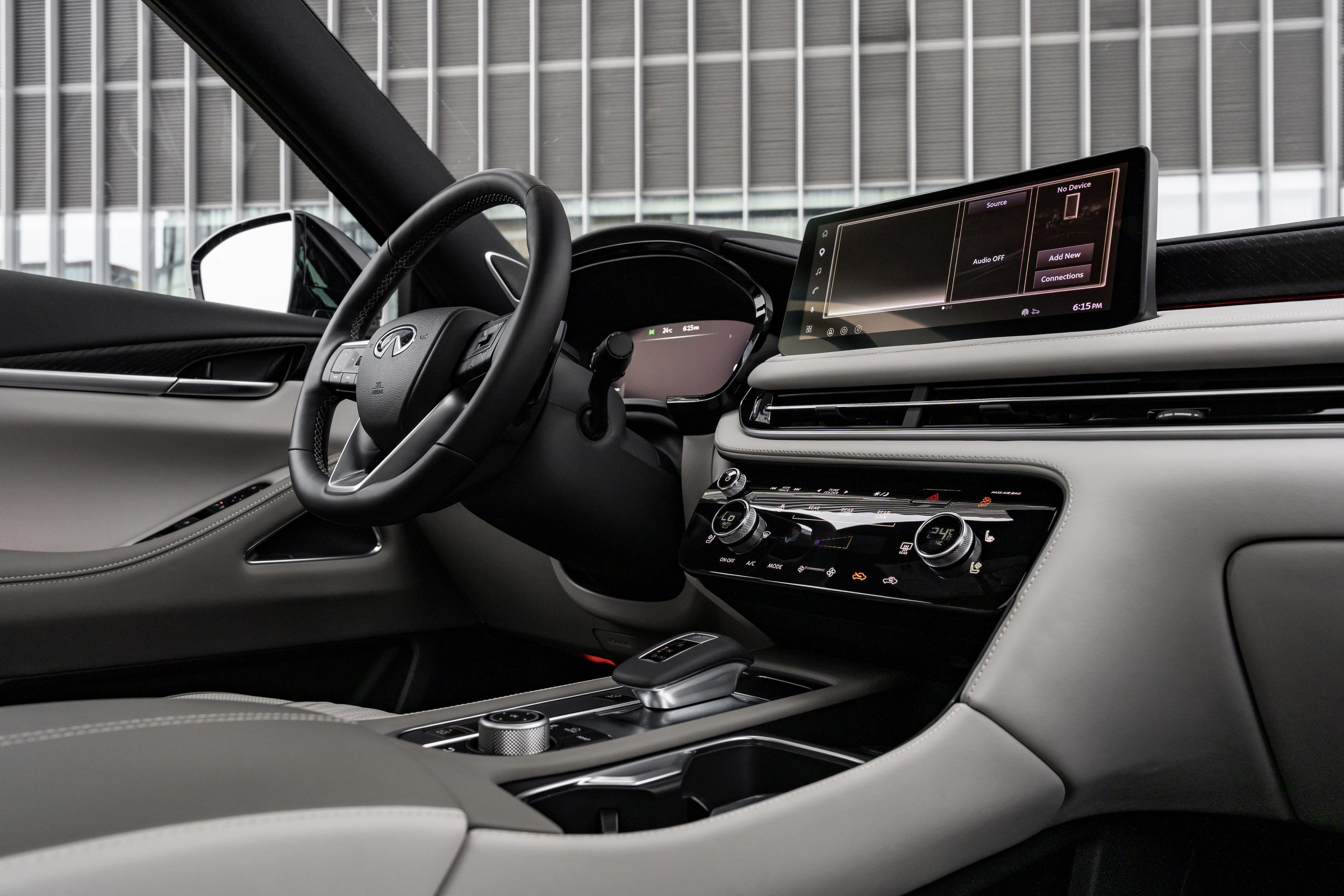 LInterior photography with Infiniti QX65 Autograph