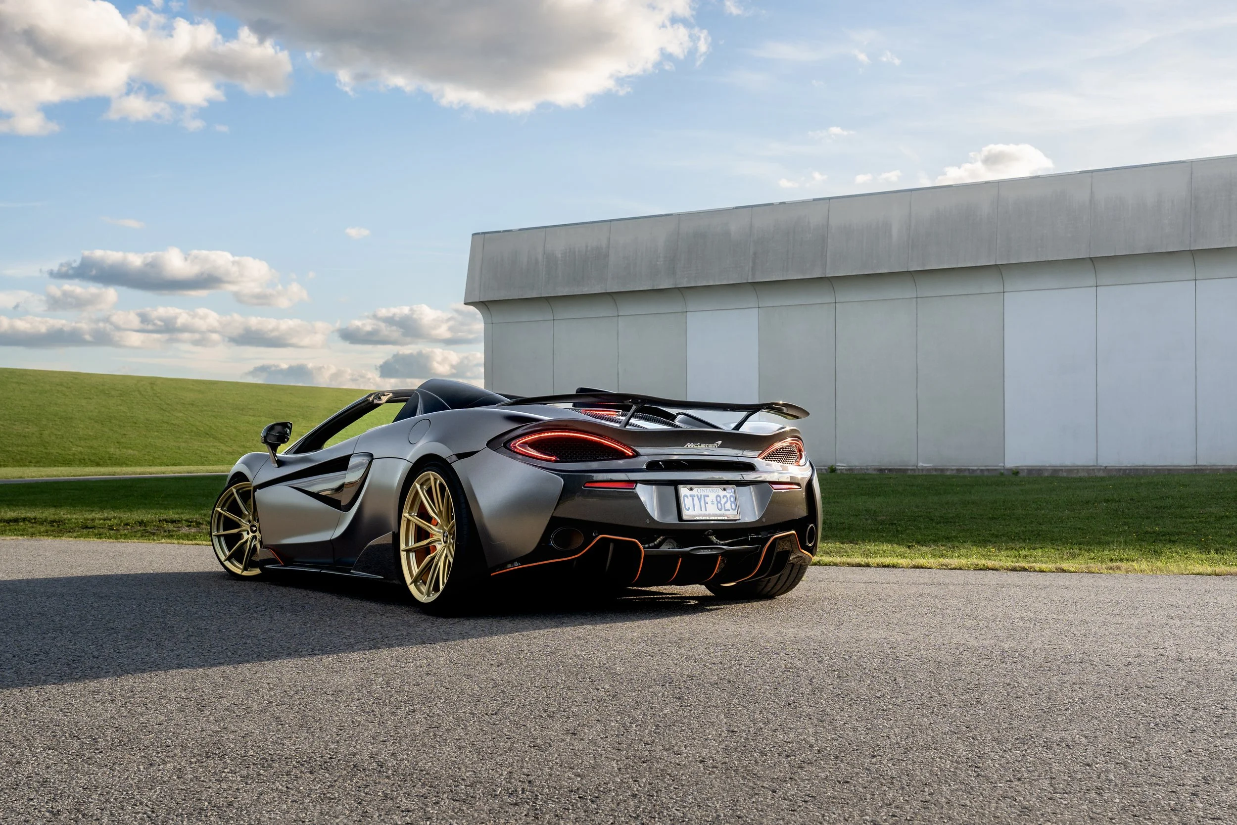 McLaren 570S Pictures
