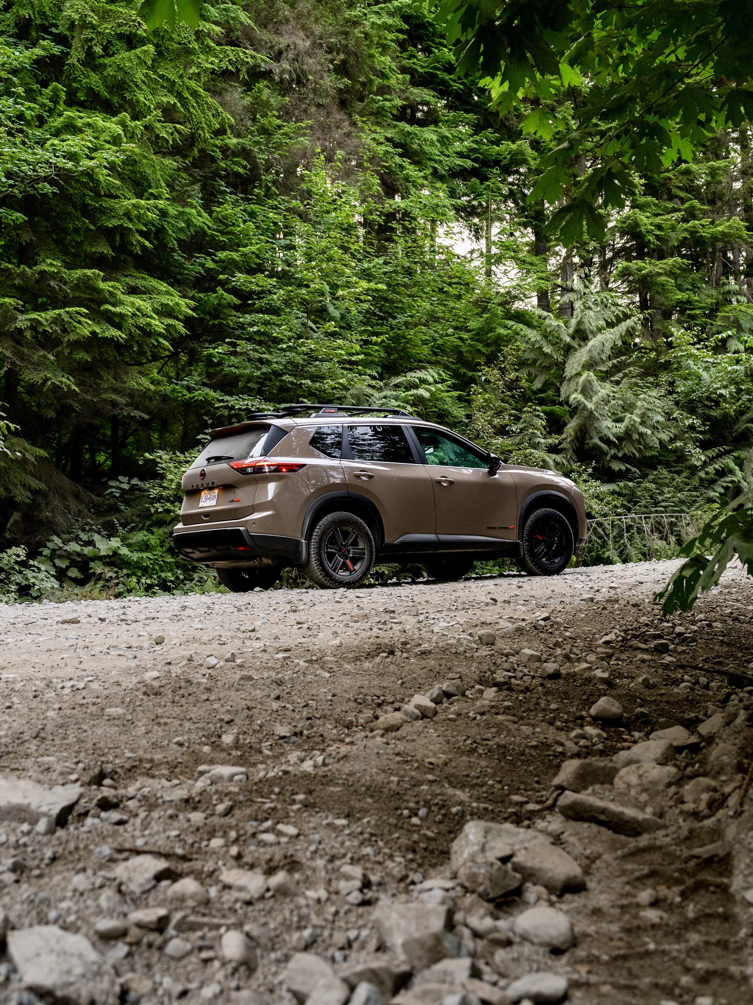 Driving off-road trails in the Nissan Rogue Rock Creek