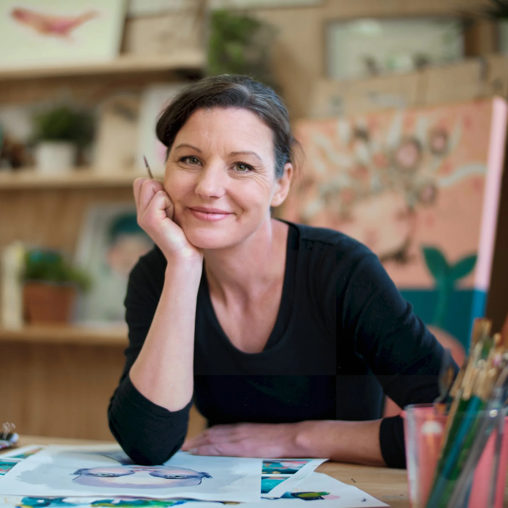 Simone Linehan headshot 2 SQ.jpg