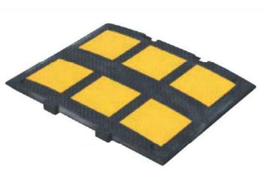 Dosso artificiale omologato modello H 3 cm con inserti rifrangenti giallo