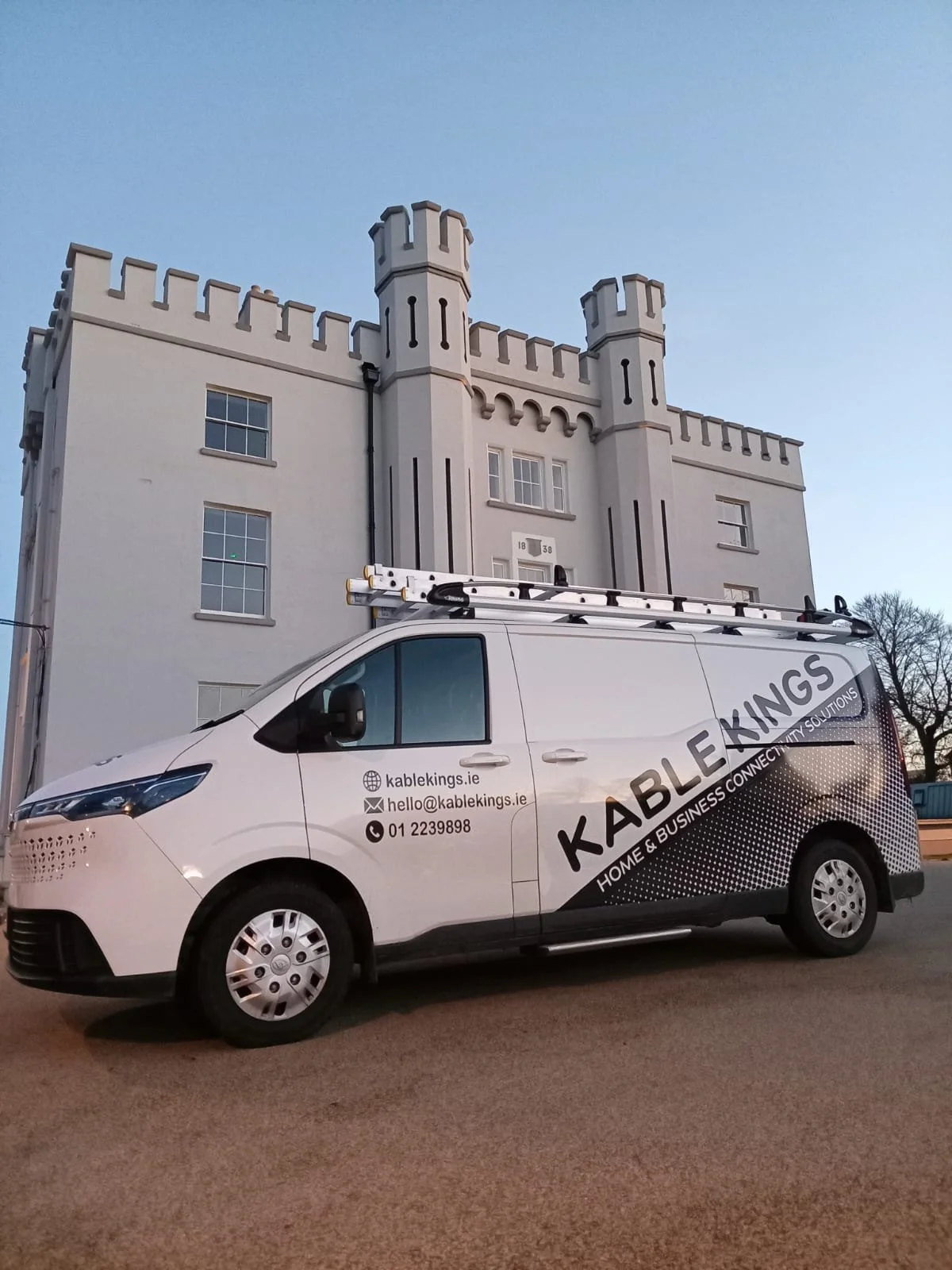 Kable Kings van outside the old Baymount Castle
