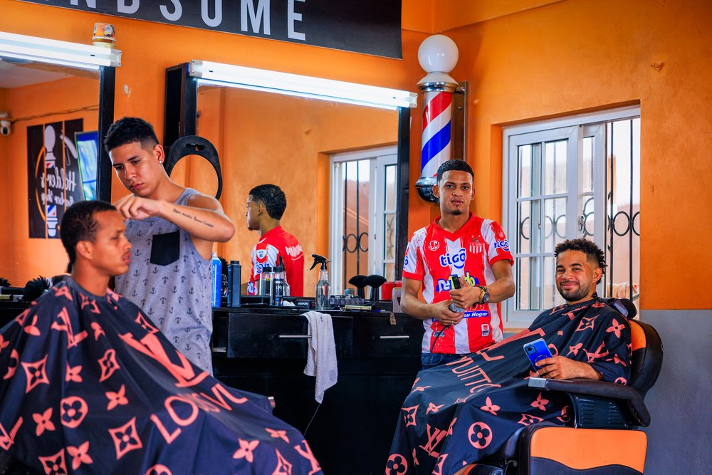 Barbershop, Guanaja, Honduras - © David H. Enzel, 2023