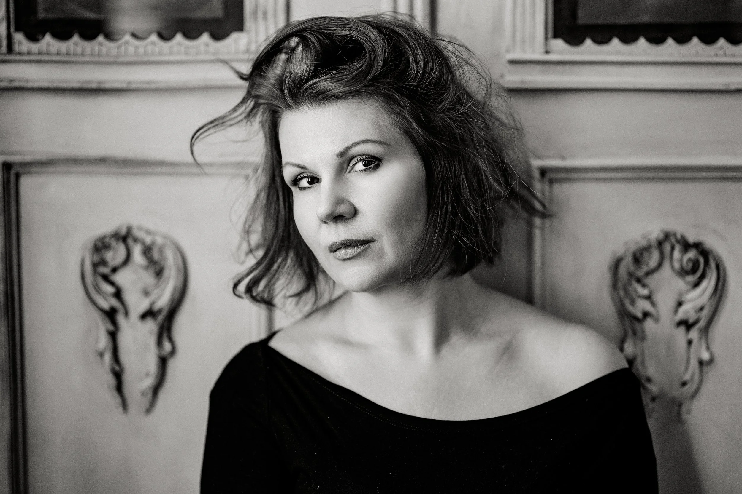 Edita b&w.jpg
