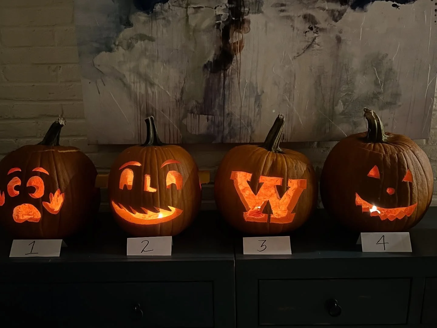 Annual Kelly Karving Kontest has arrived. Happy Halloween 🎃