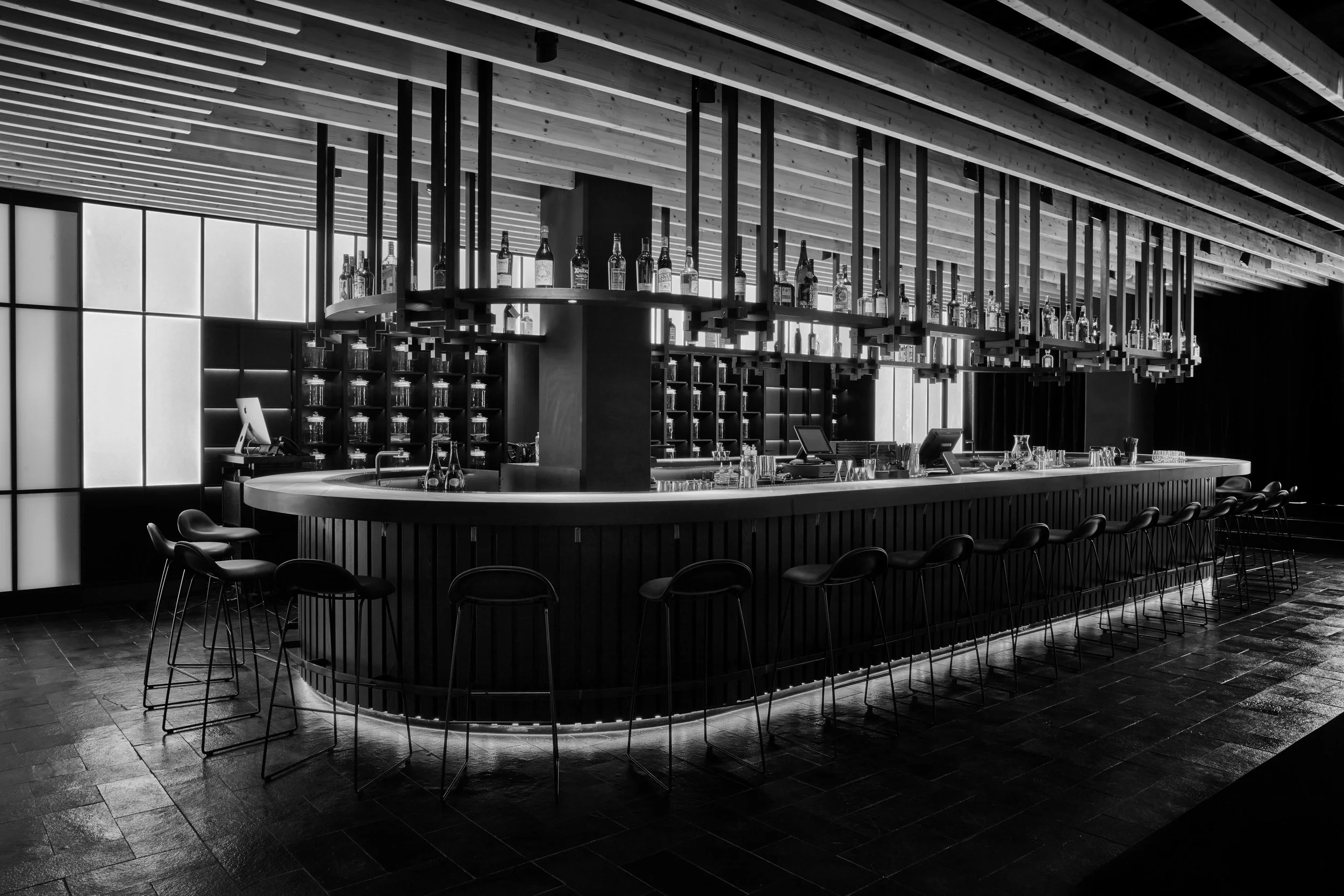 Gallery 1 — COCKTAIL X