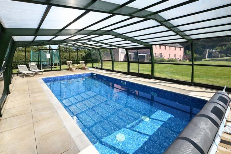 SWIMMING POOL.jpg