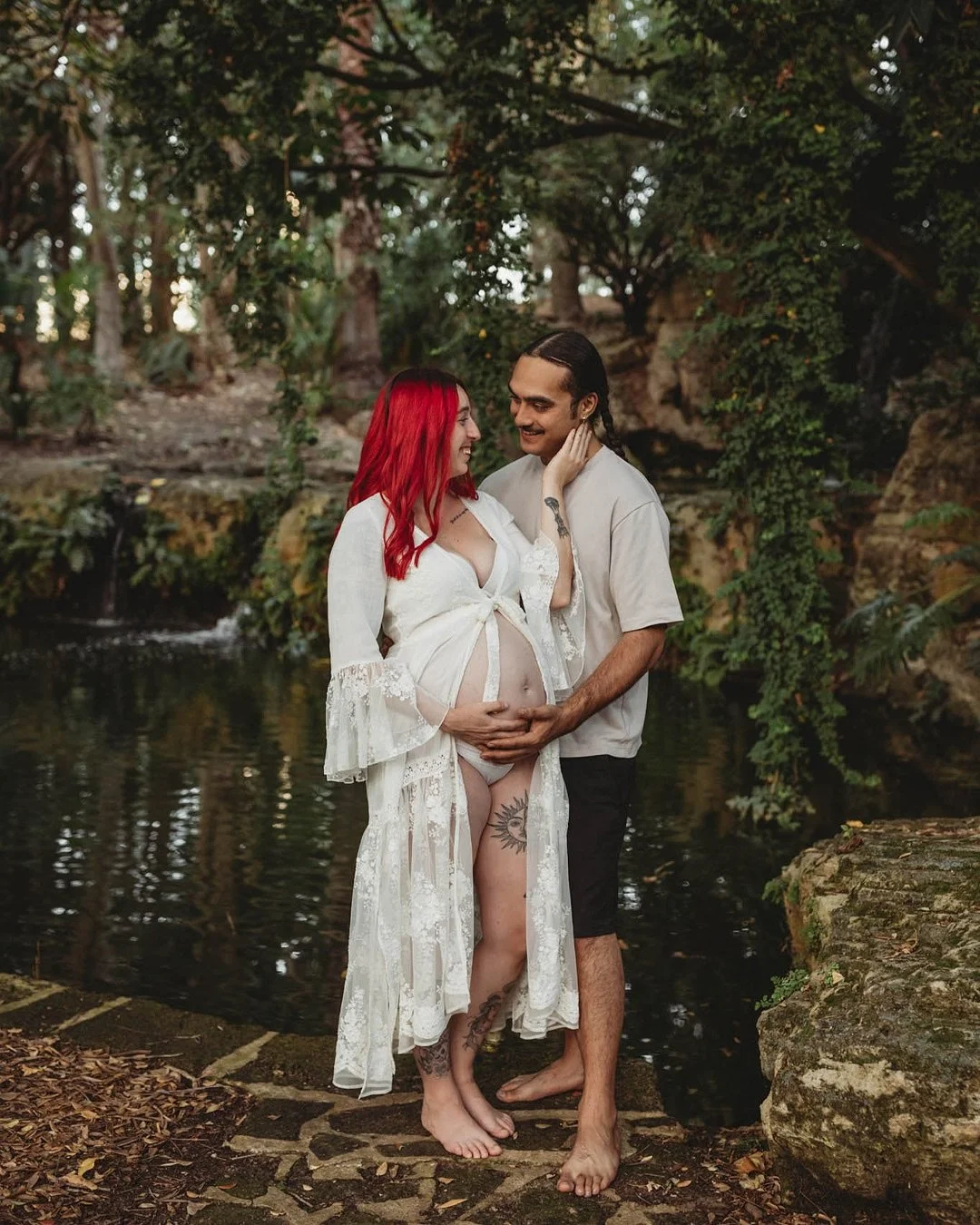 I love new locations! Especially when they look as magical as this little gem ❤️‍🔥 these two share such a beautiful love and were so easy to capture 💓