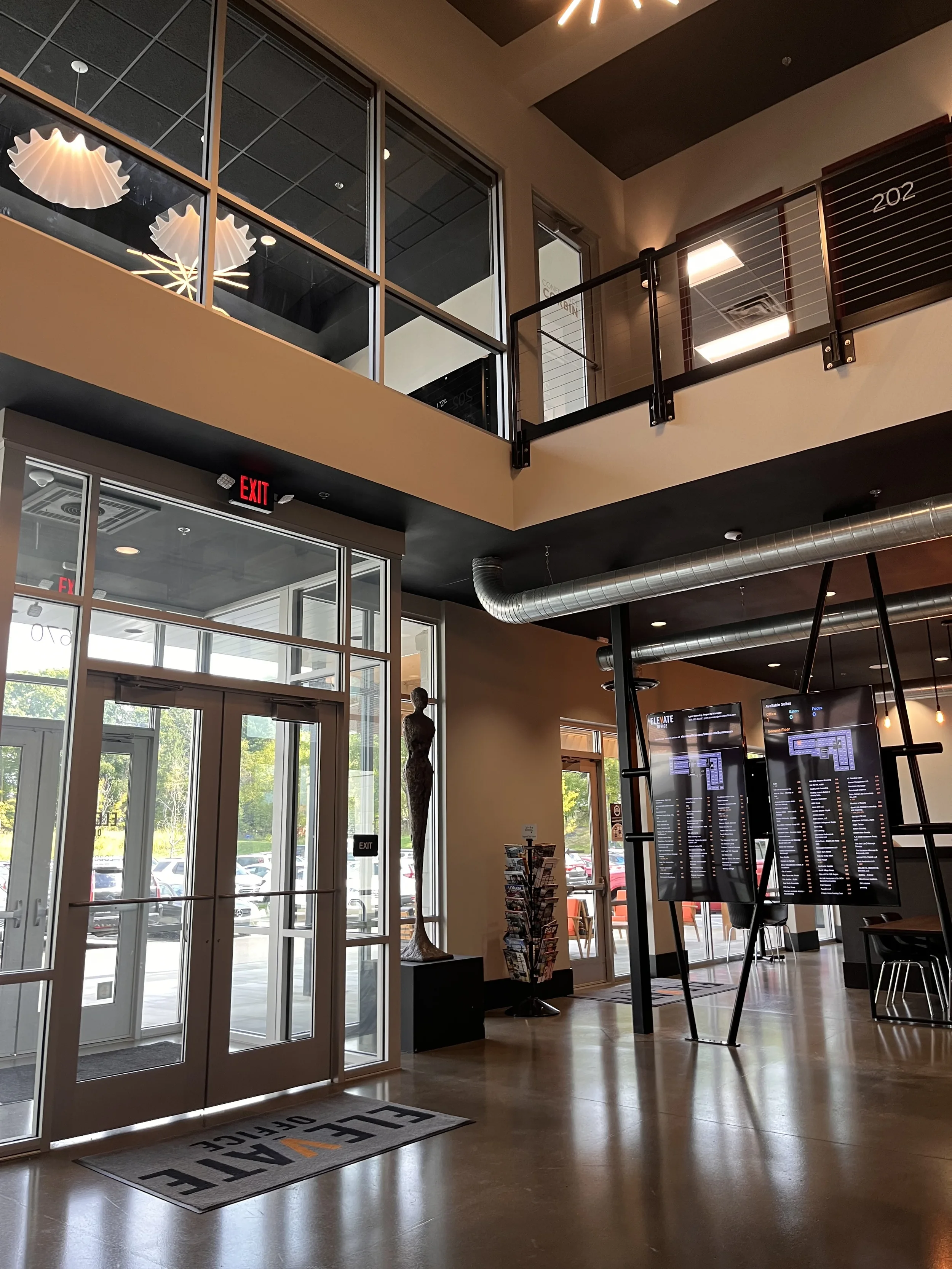 cowork-lobby-elevate-westerville.webp