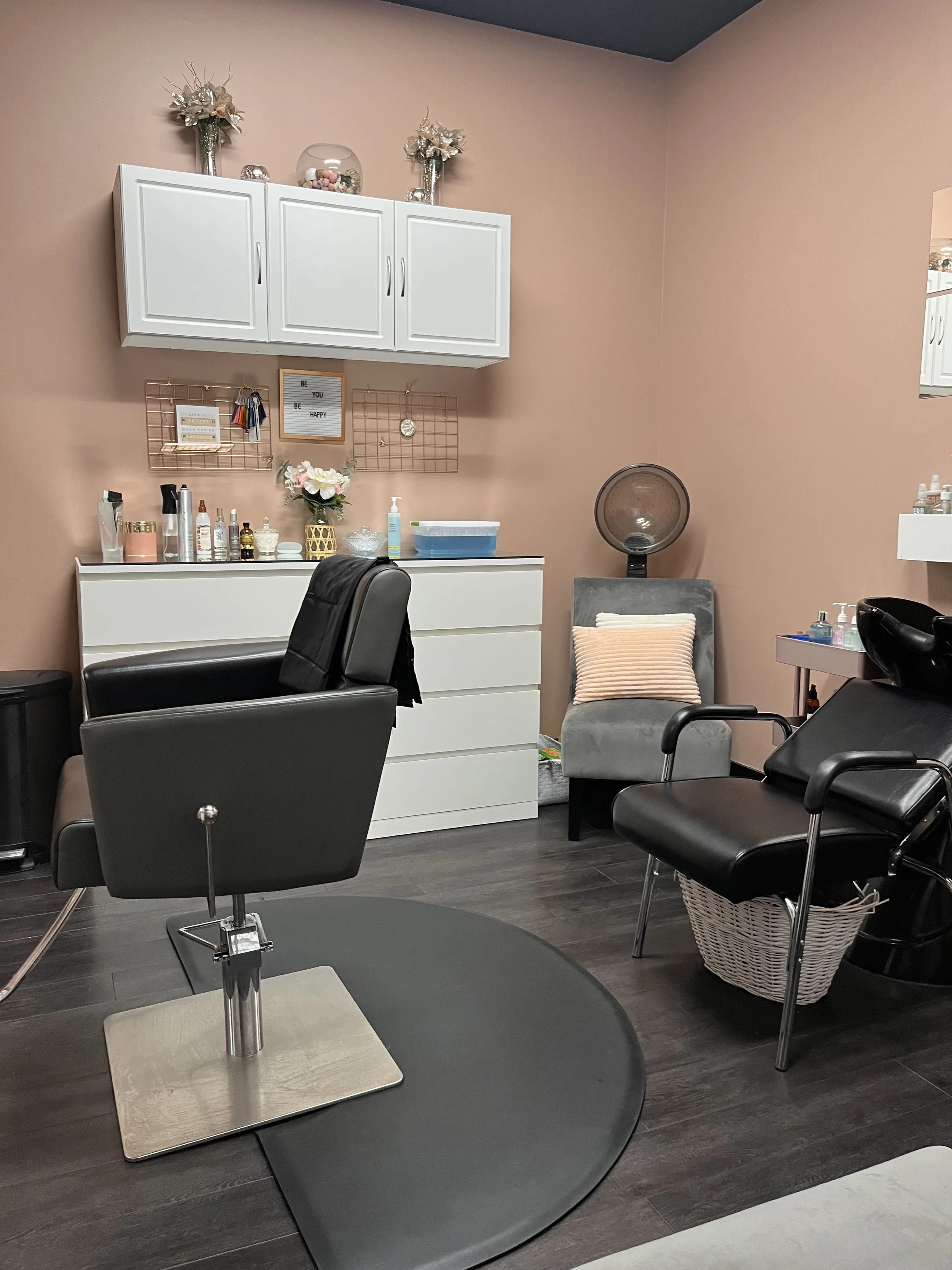 my-salon-suite-westerville.webp