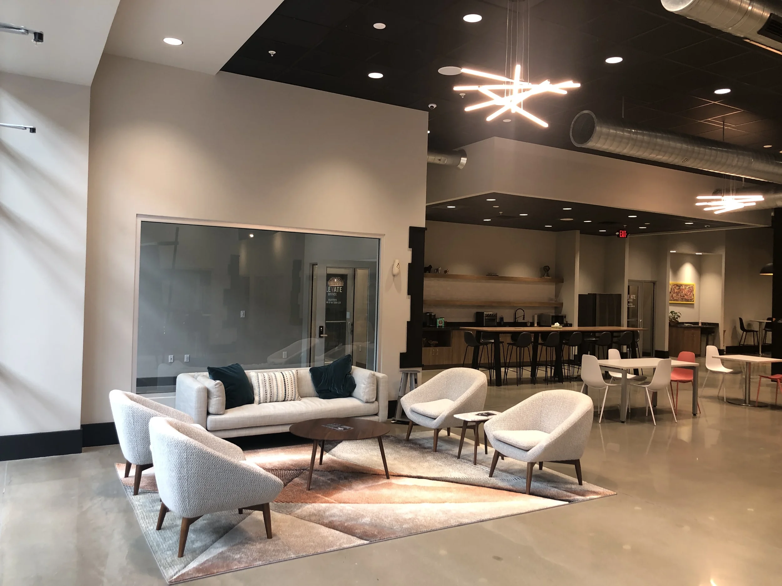 coworking_office_suites_liberty_center.webp