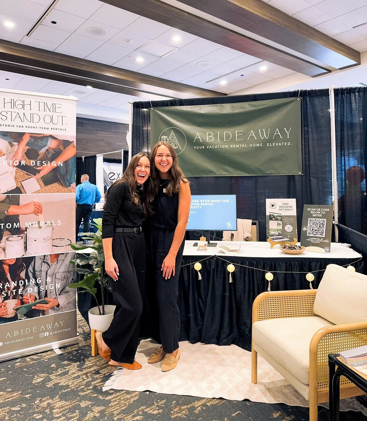 Had a great time at the Valpo Chamber Network Night yesterday! 🥳

As a primarily remote business, it&rsquo;s always a treat to meet people face-to-face☺️ 

&hellip;anddd now that we&rsquo;ve got our booth set up nailed down, we&rsquo;re kinda ready 