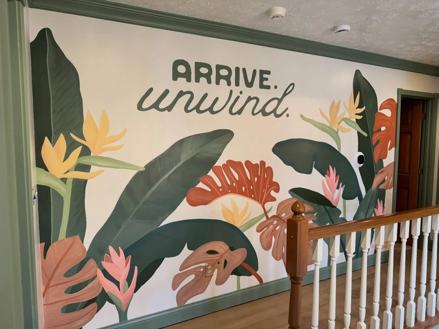 Another STR mural in the books!✨

I&rsquo;m a sucker for a good color palette and this one just does it for me🤌🪴🍊🌞🌷

A pleasure working with you, @lordoftheinns!