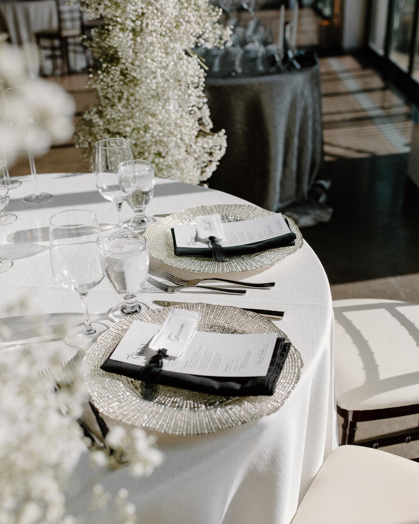 Modern and Minimal
Designed with thoughtful details from custom name cards made with vellum paper to mixed neutral tone @tonoandco ribbons to indicate meal entrees-

Planning and Design: Harlene Events
Venue: @bridgesgolfsanramon 
Photography: @alyto