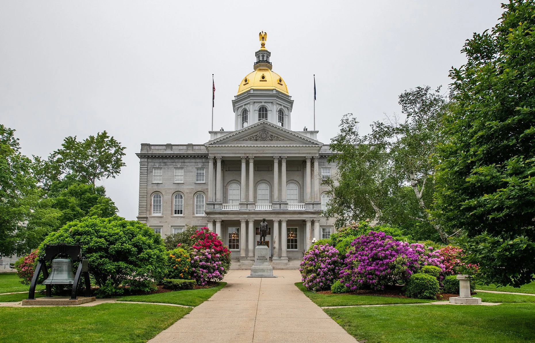 The NH state house. Located in a county and city Taylor Tree Service Serves.