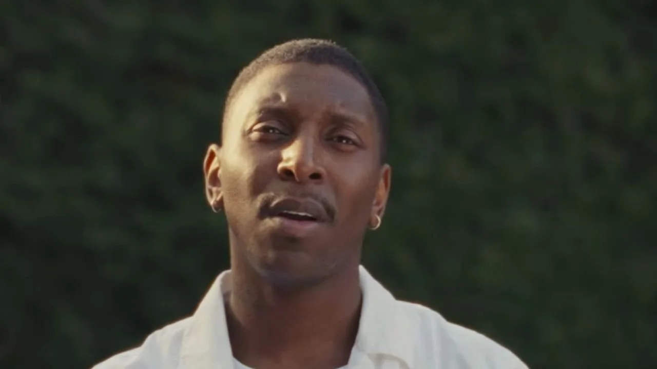 Soulful recording artist Samm Henshaw Releases video for  Uplifting track “Tangerine”