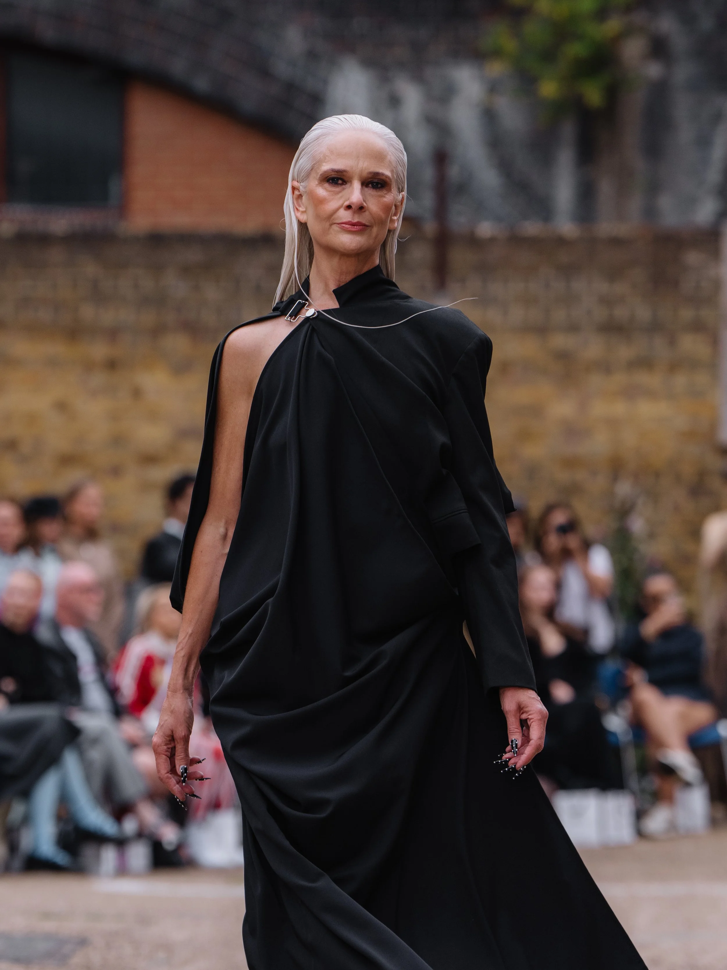 Poet-Lab_SS27_Runway1_by_ MarcusHartelt_for_LFW_48.jpg
