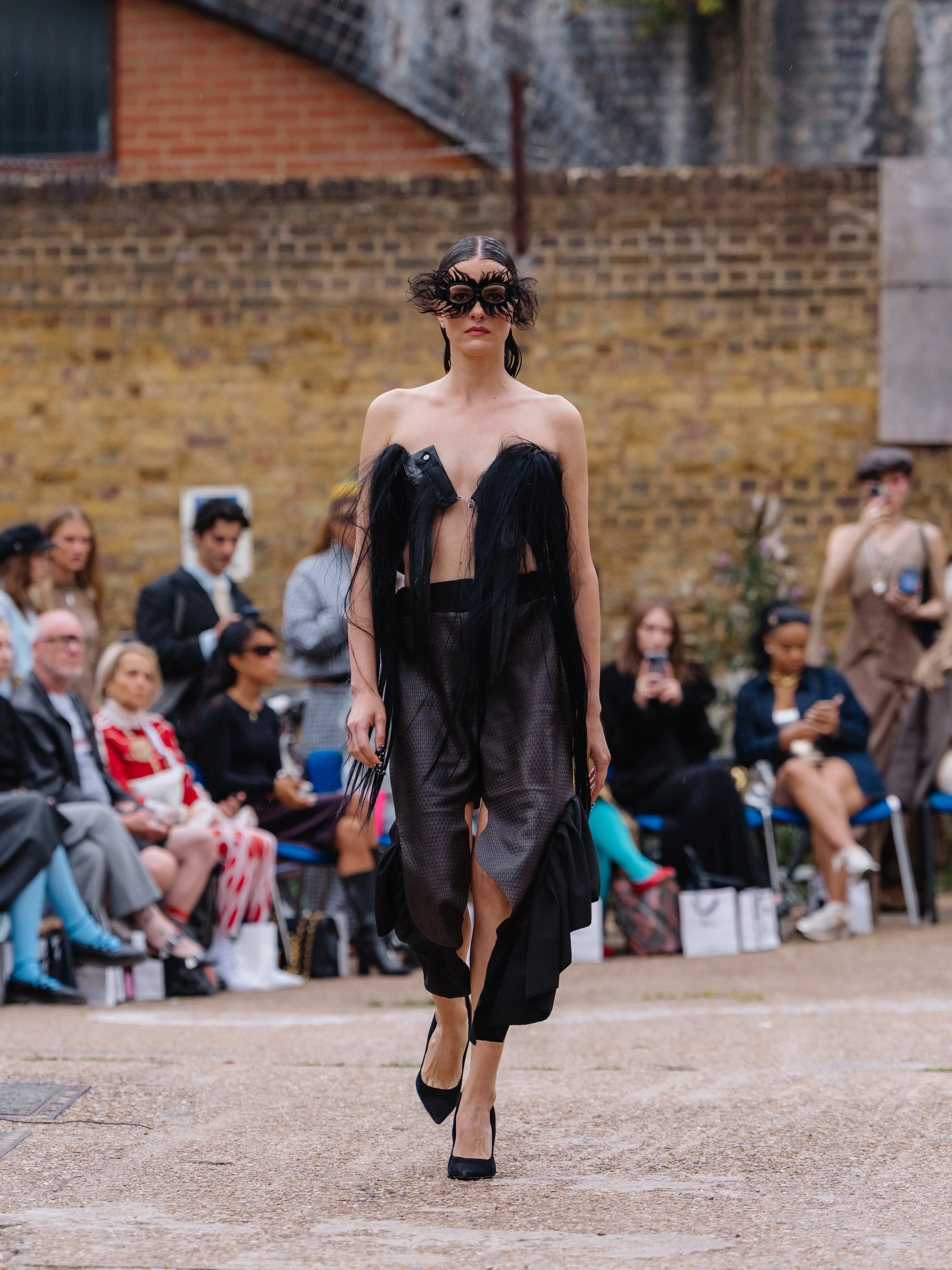 Poet-Lab_SS27_Runway1_by_ MarcusHartelt_for_LFW_14.jpg