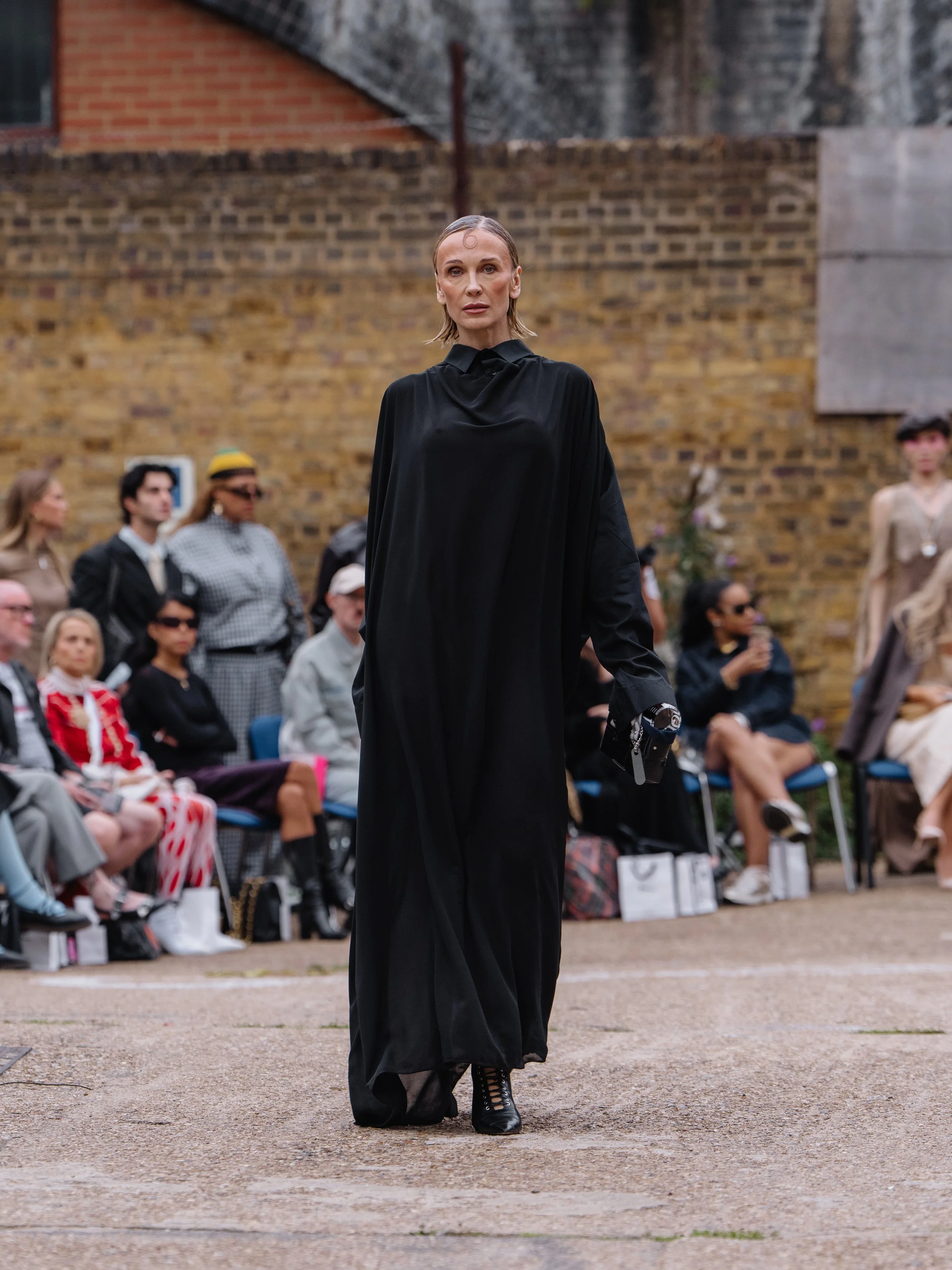 Poet-Lab_SS27_Runway1_by_ MarcusHartelt_for_LFW_43.jpg