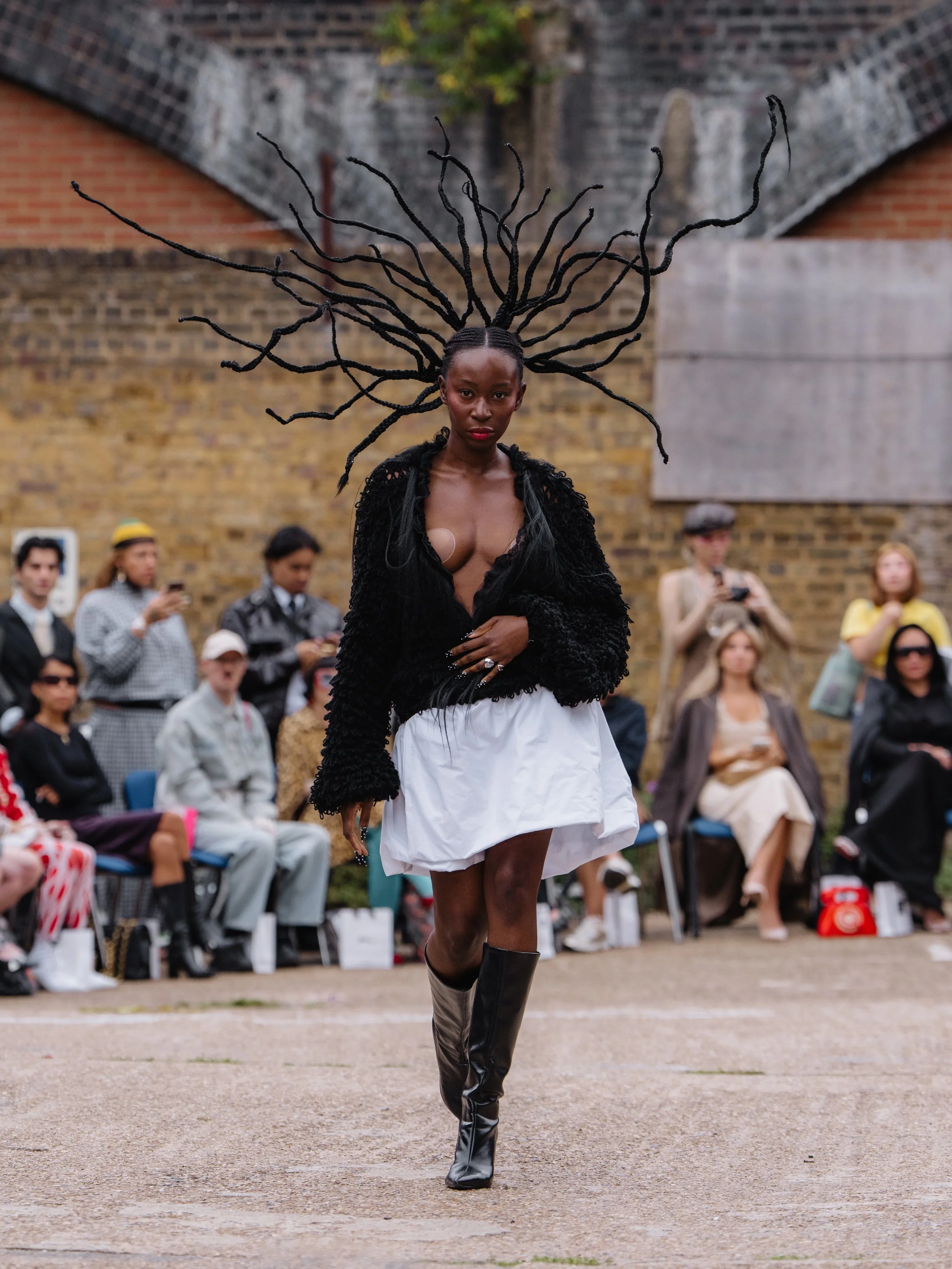 Poet-Lab_SS27_Runway1_by_ MarcusHartelt_for_LFW_23.jpg