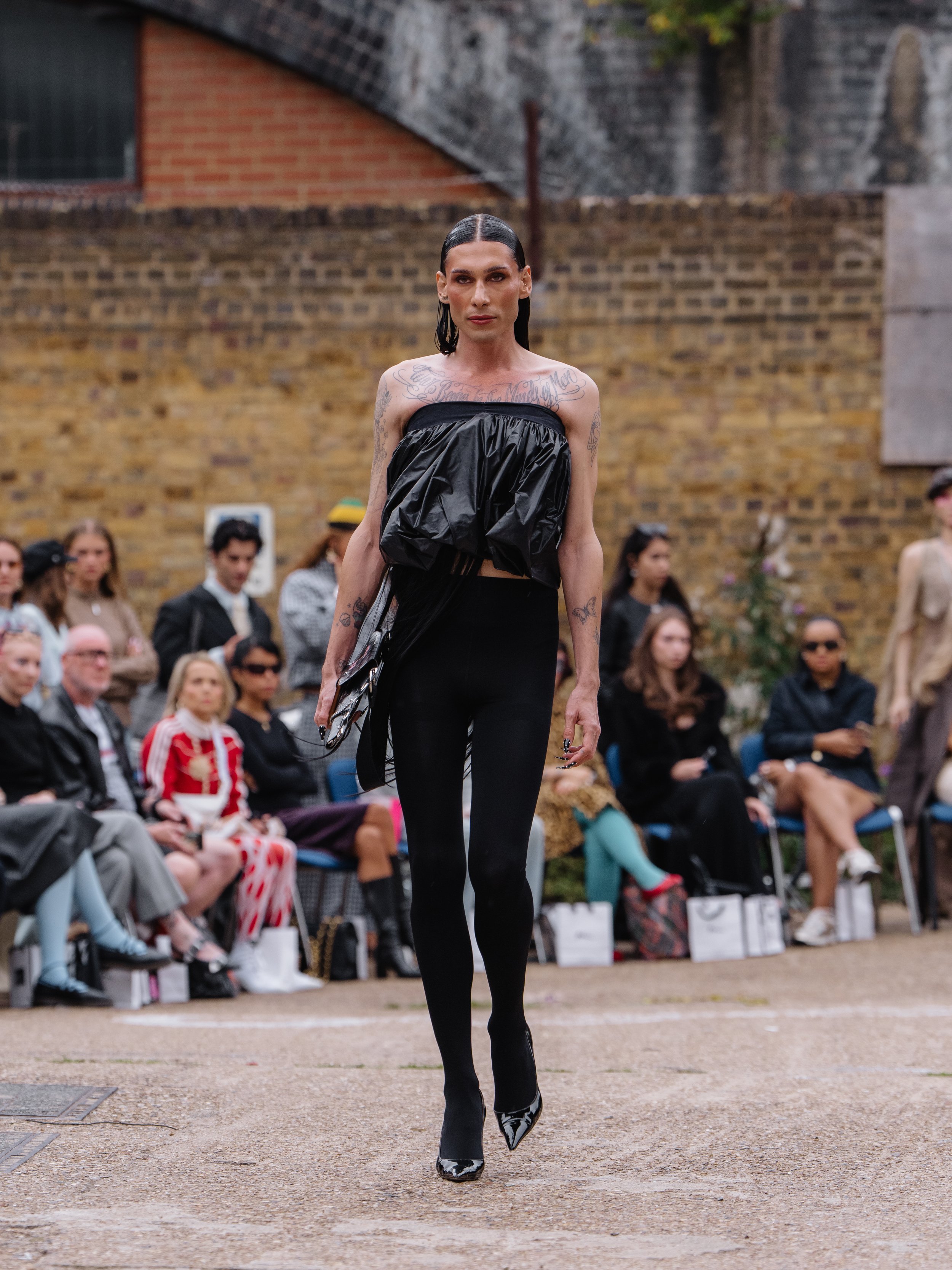 Poet-Lab_SS27_Runway1_by_ MarcusHartelt_for_LFW_18.jpg