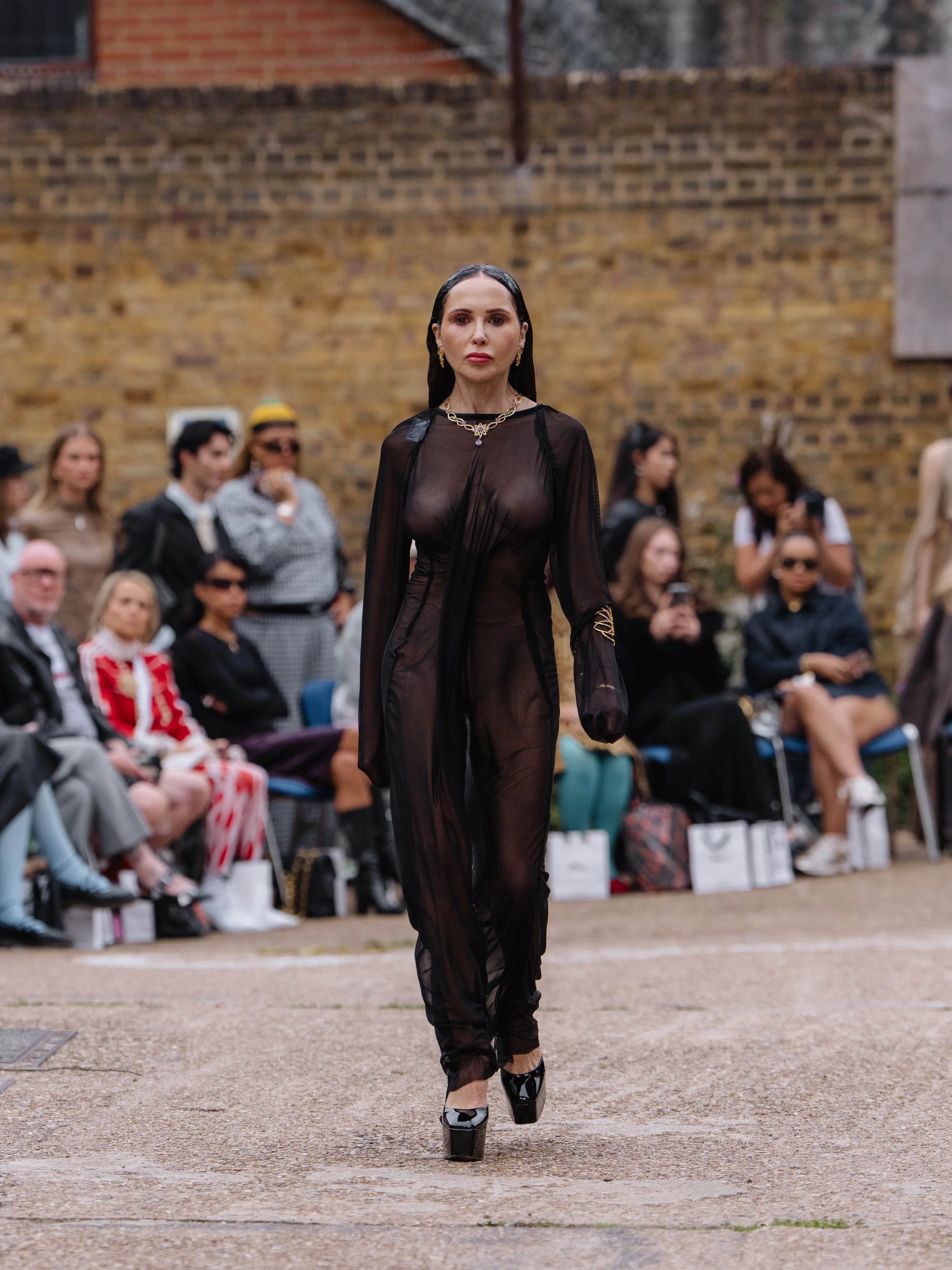 Poet-Lab_SS27_Runway1_by_ MarcusHartelt_for_LFW_37.jpg