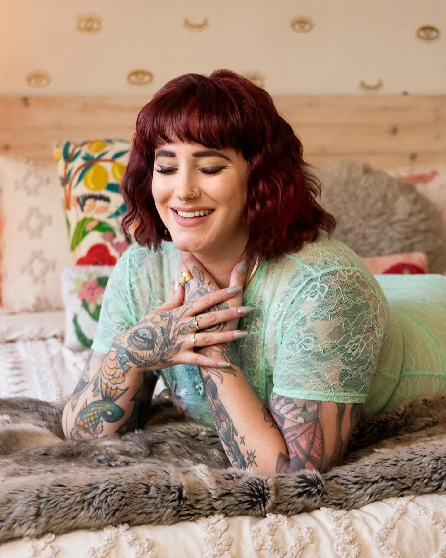Before she packed up and left LA, I got to spend an afternoon photographing my dear friend (and favorite swiftie) @fyeahmfabello in her beautiful home. ✨ We kept things laid back, just capturing her in her space, surrounded by her style, which she an