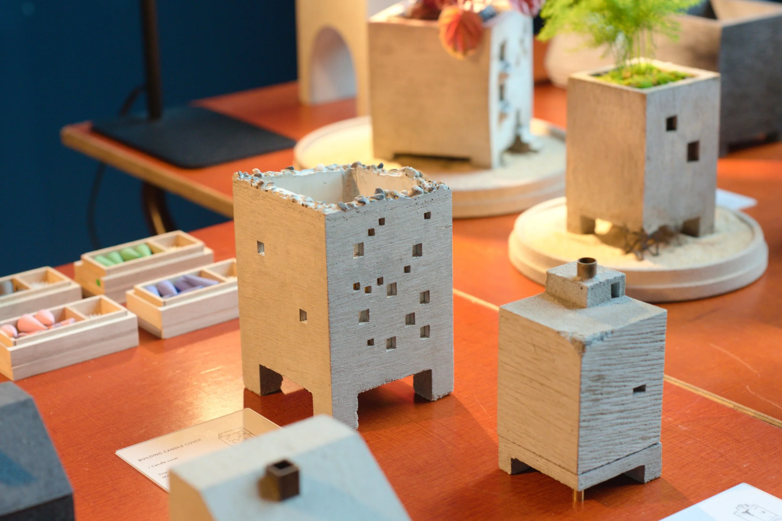 Pull Push Products. / HITOTSUHITOTSU