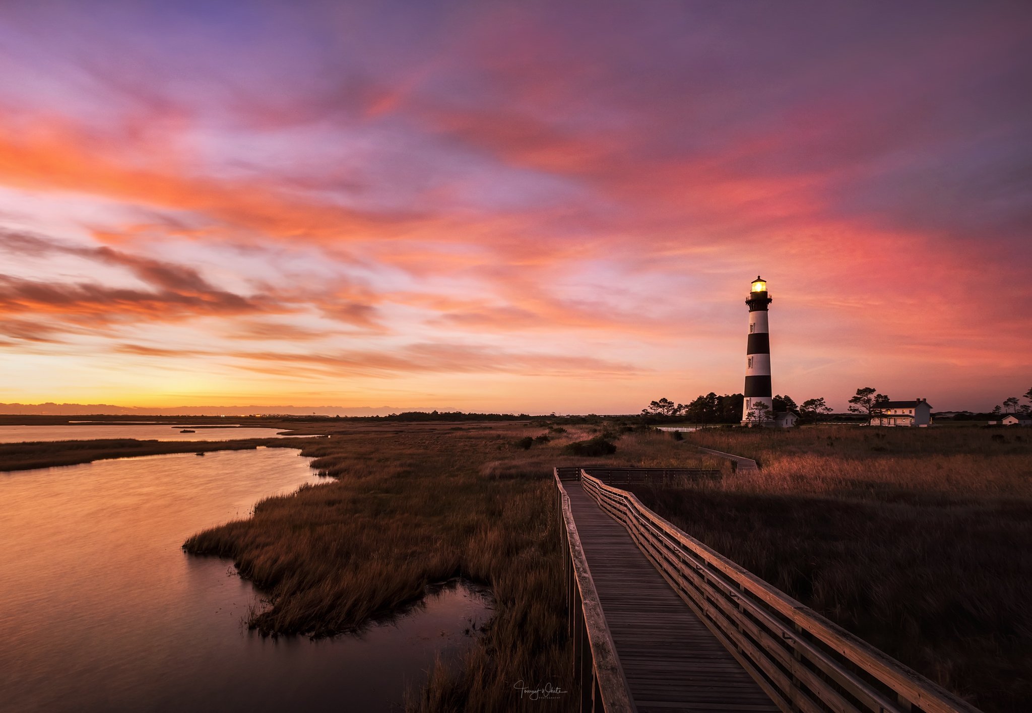 Bodie Island Lighthouse, early glow_4w.jpg