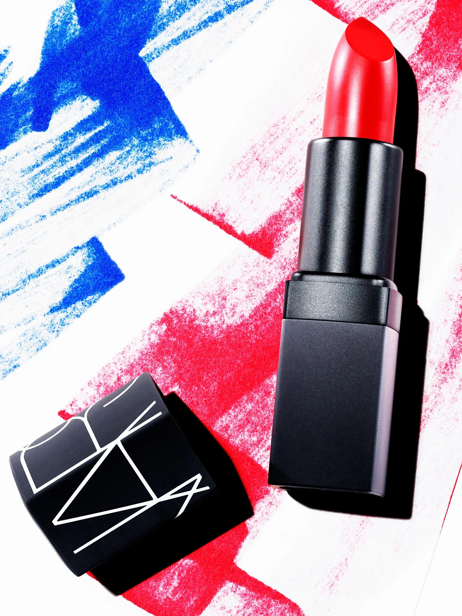 AKIRA_COSMETIC_NARS_RED_LIP_BLUE AND RED_CONTACT.jpg