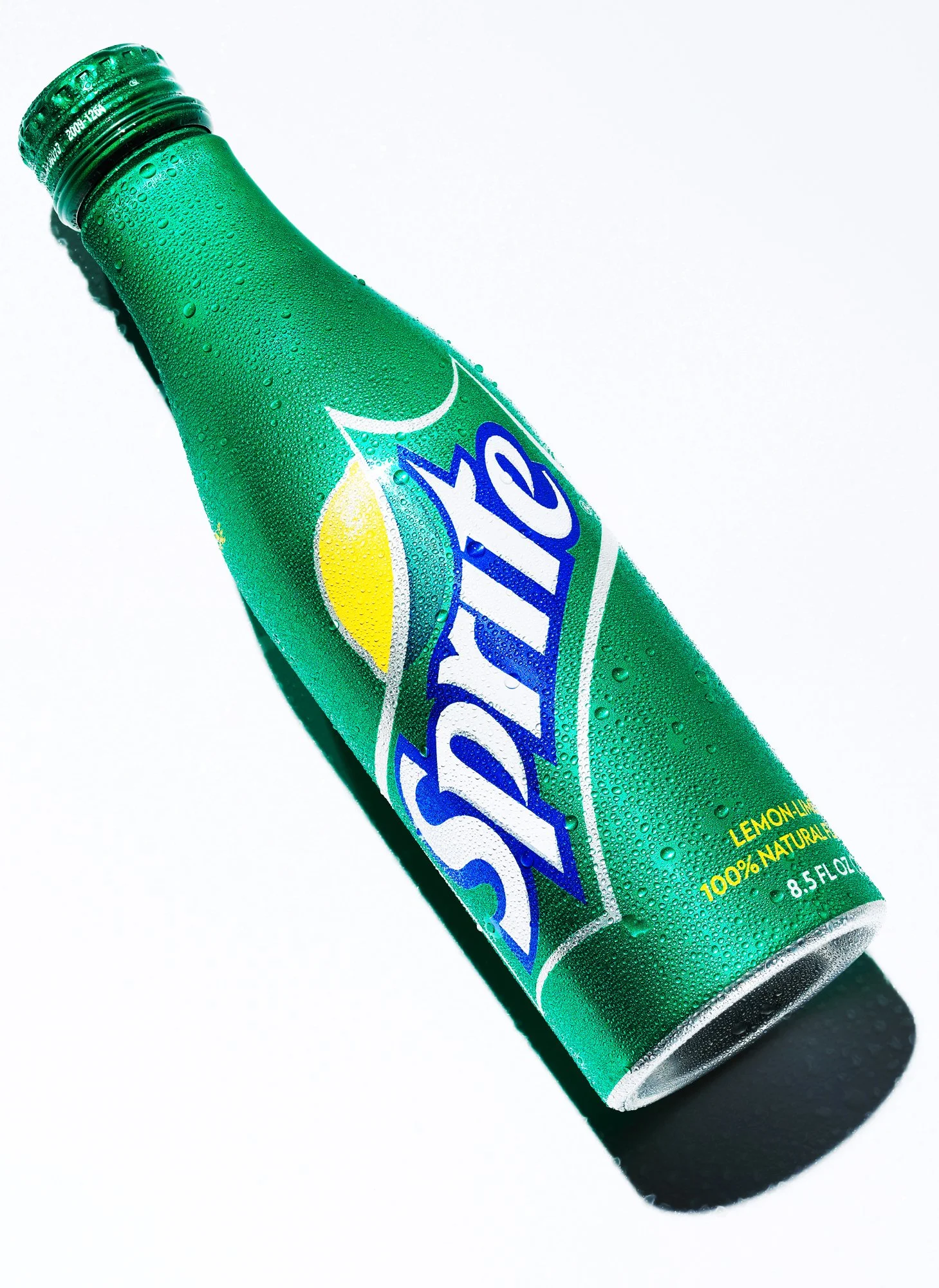 AKIRA_DRINK_SPRITE_WATER DROP_CONTACT.jpg