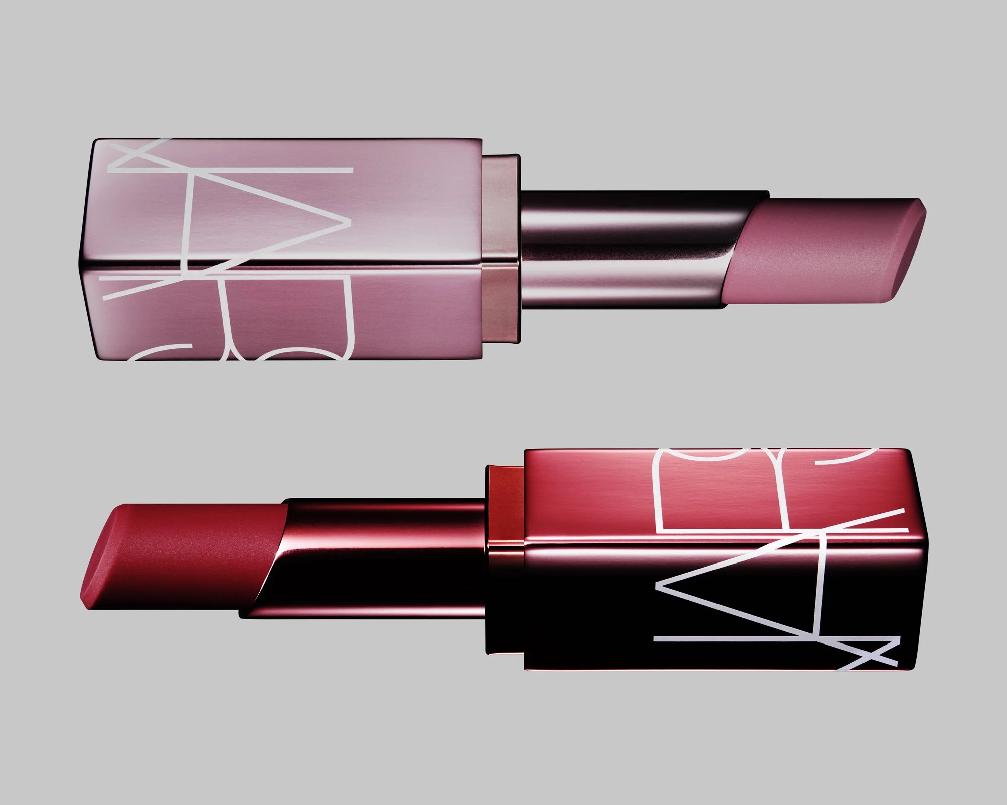 2021_12_COMMERCIAL_NARS_COSMETICS_LIP_METARIC_AFTERGLOW_1_AND_2_HORIZON_CONTACT.jpg