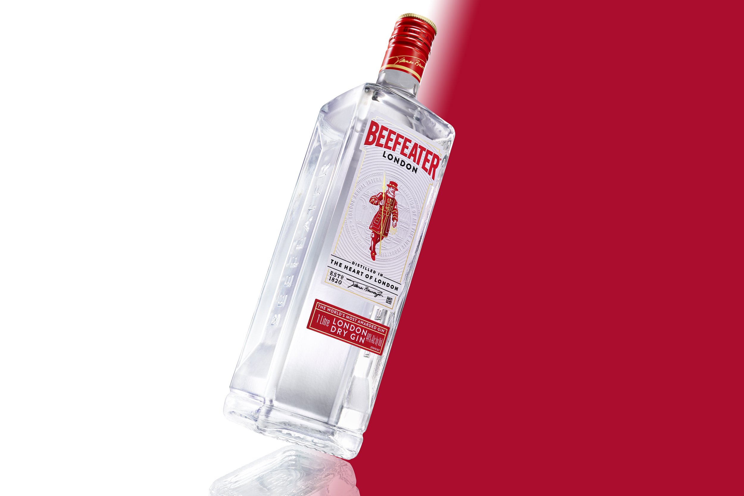 2021_08_COMMERCIAL_BEEFEATER_LONDON-DRY_3-2_CONTACT.jpg