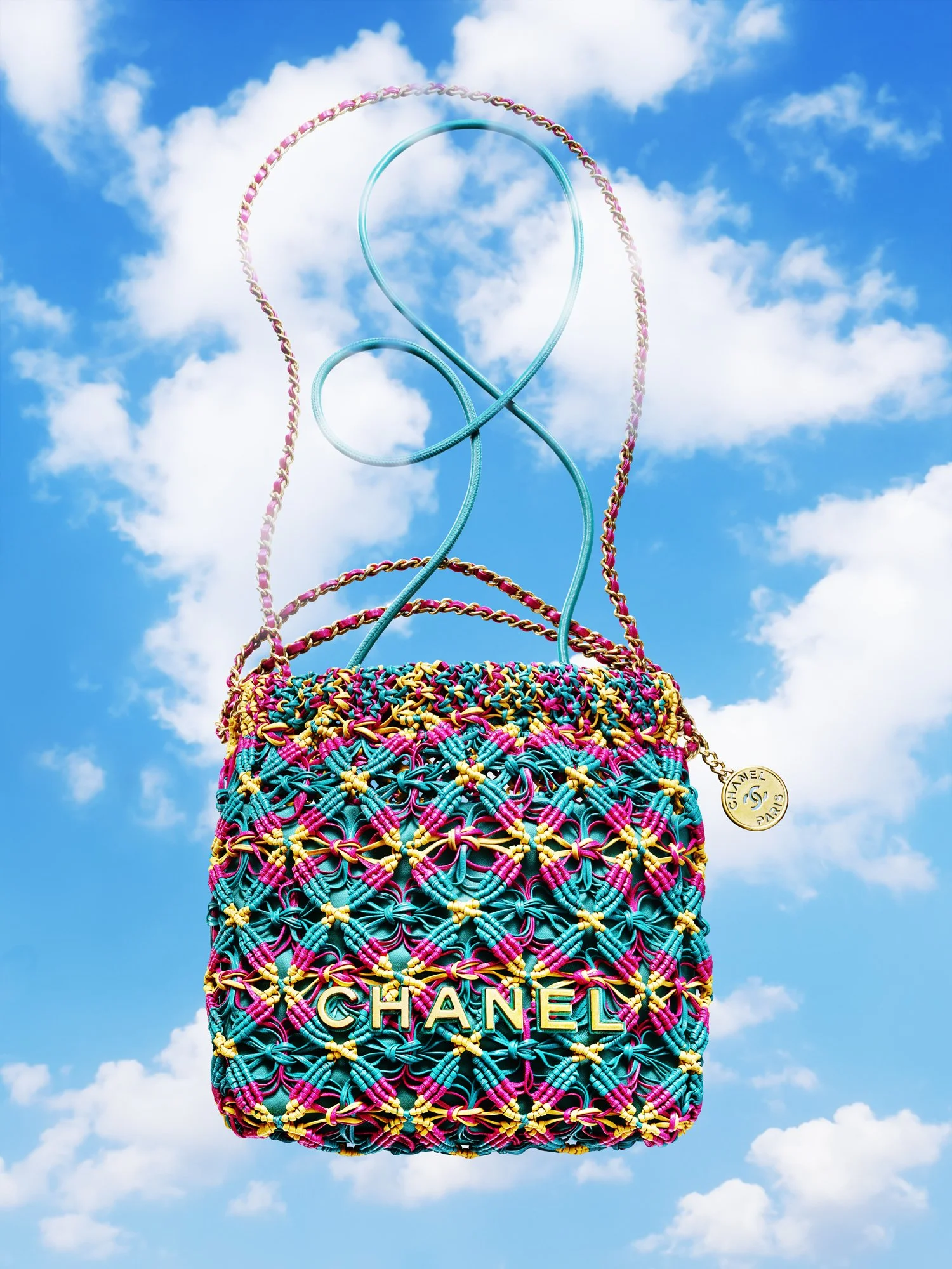 HARPERS_BAZZR_2023-05_CHANEL_BAG_2-2_CLOUD_1_CONTACT_DARKER.jpg
