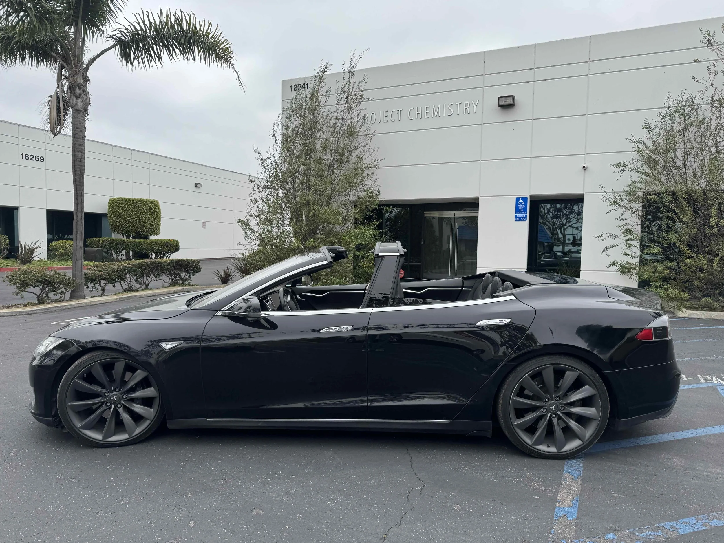 Tesla Hardtop convertible 1.jpeg