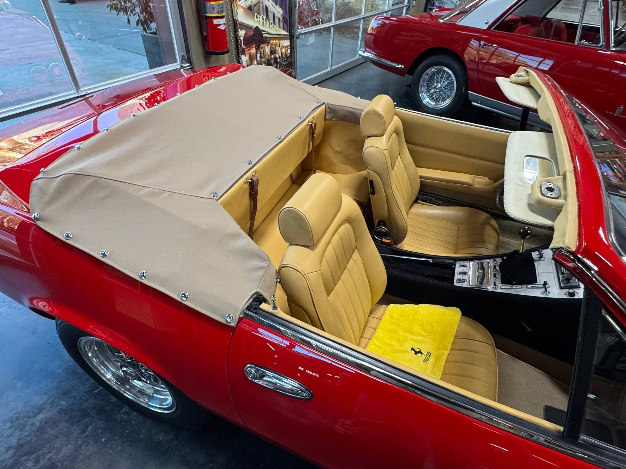 Ferrari 365 convertible 7.jpeg