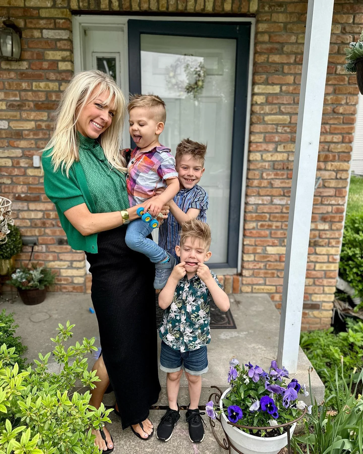 Happy Mother&rsquo;s Day to @doctornurse.fancynurse. She keeps them healthy and happy. Grace is in her every touch.