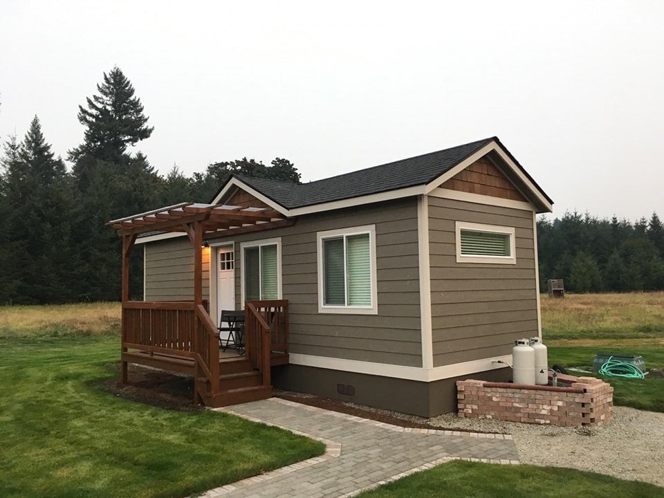 @txextremeremodeling builds tiny homes! 🏡

We can create a custom #tinyhome for you no matter what you'd like to use it for:

&bull; Full-time living
&bull; Vacation home
&bull; MIL suite
&bull; Man Cave or She Shed
&bull; Home office
&bull; AirBnB

